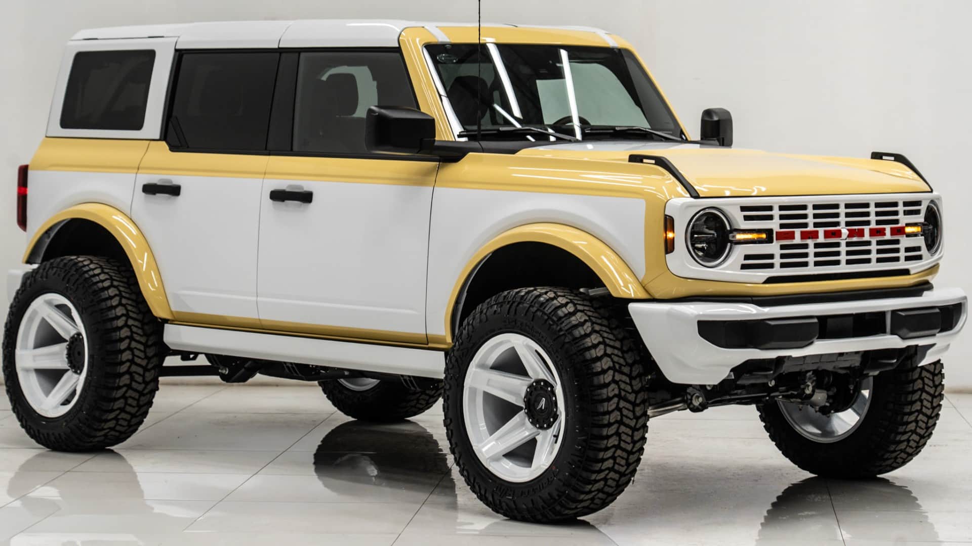2026 FORD BRONCO