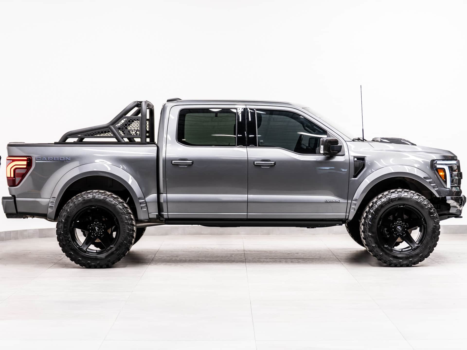 2025 FORD F-150 4X4 LARIAT