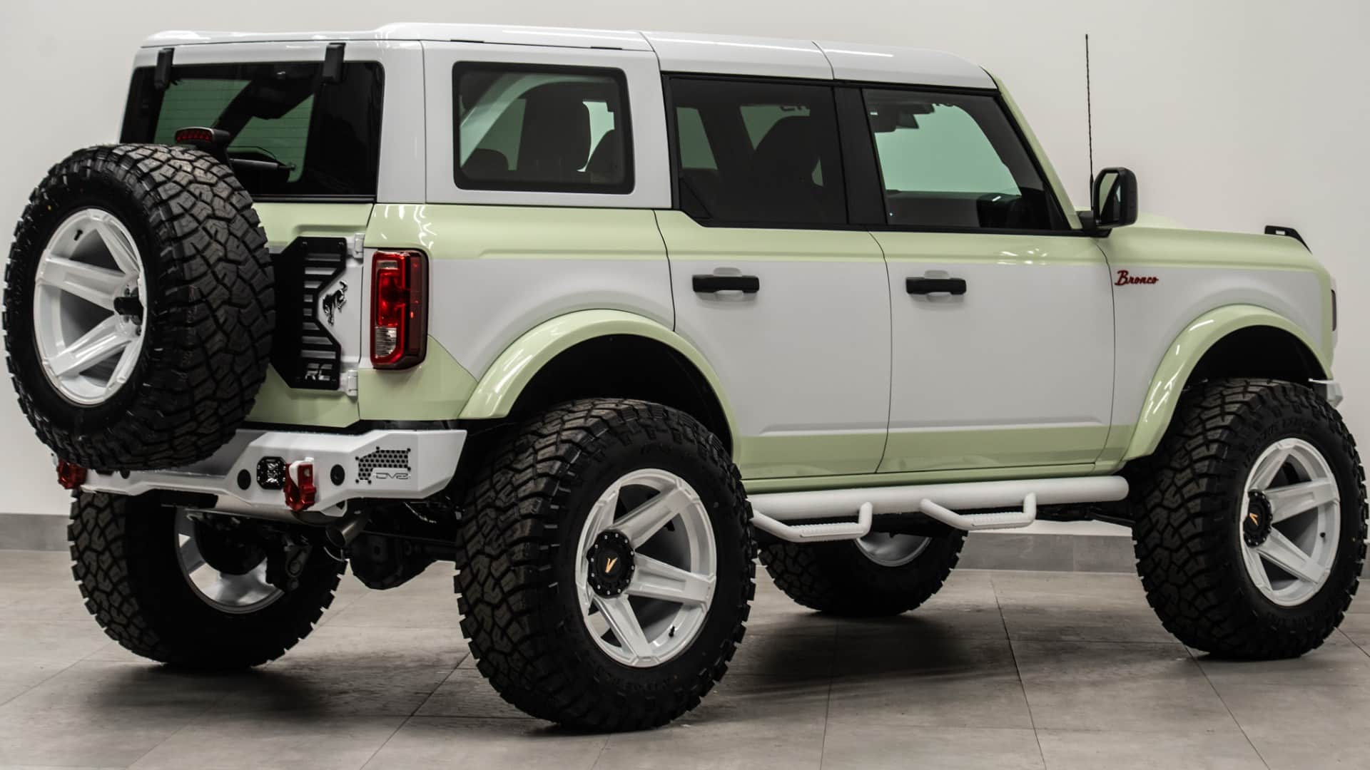 2026 FORD BRONCO
