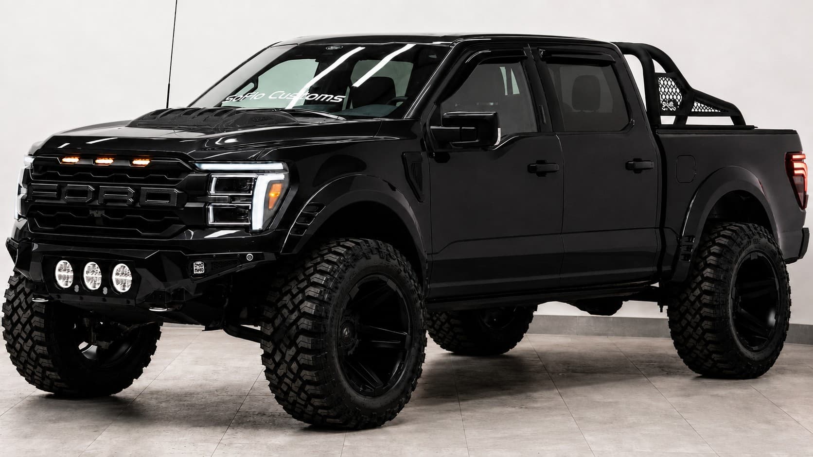 2024 FORD F-150 LARIAT