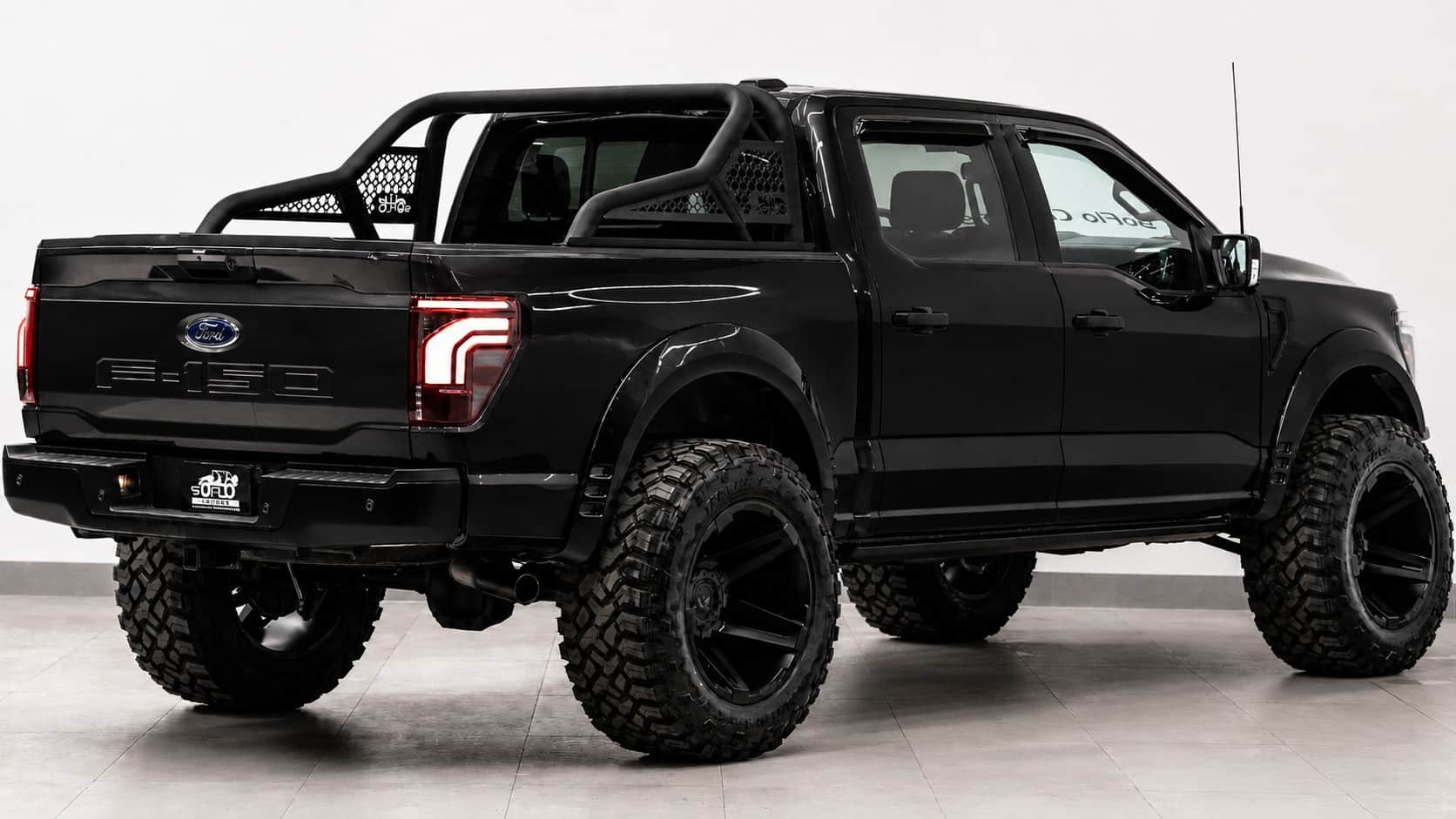 2024 FORD F-150 LARIAT