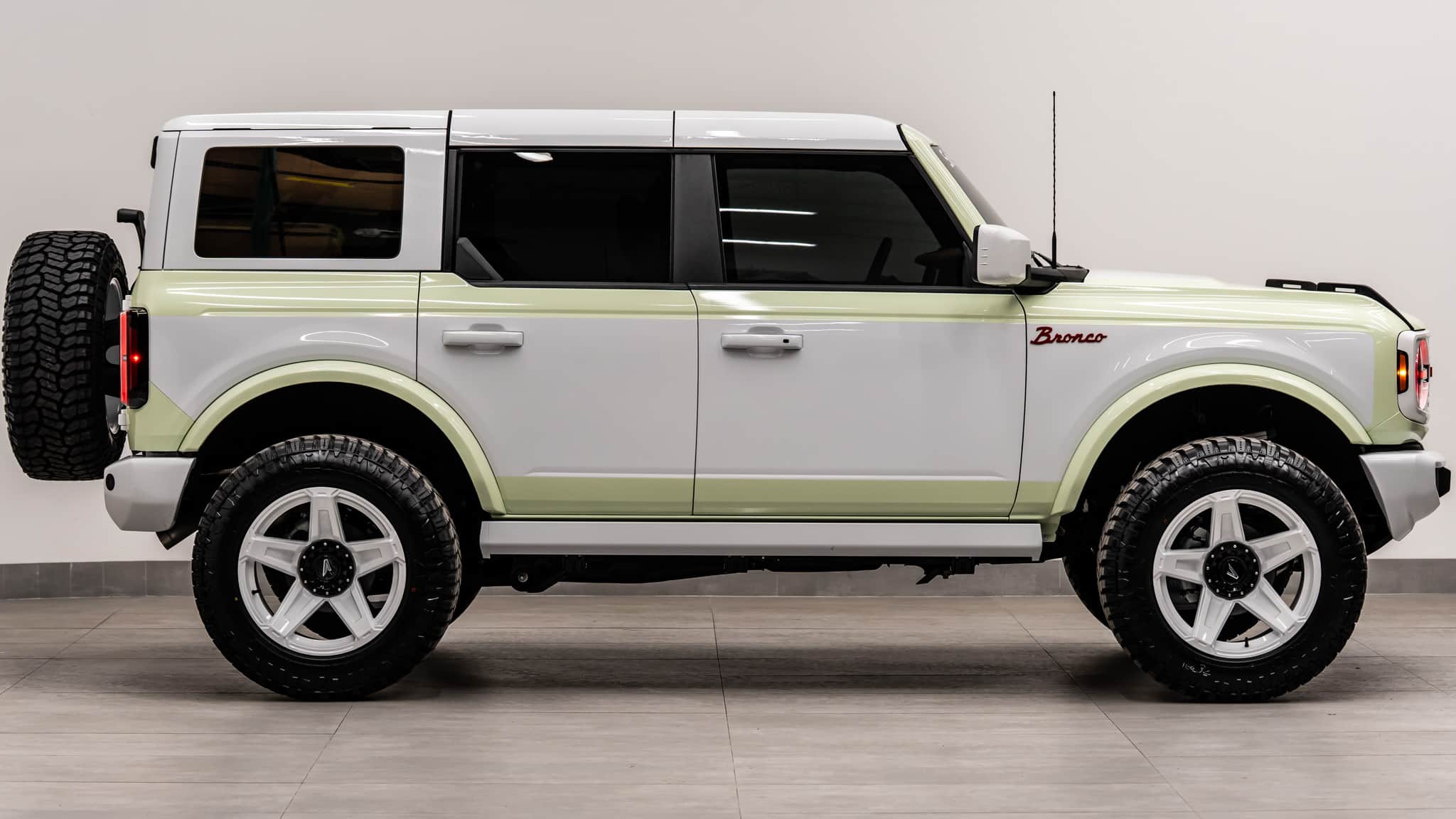 2026 FORD BRONCO