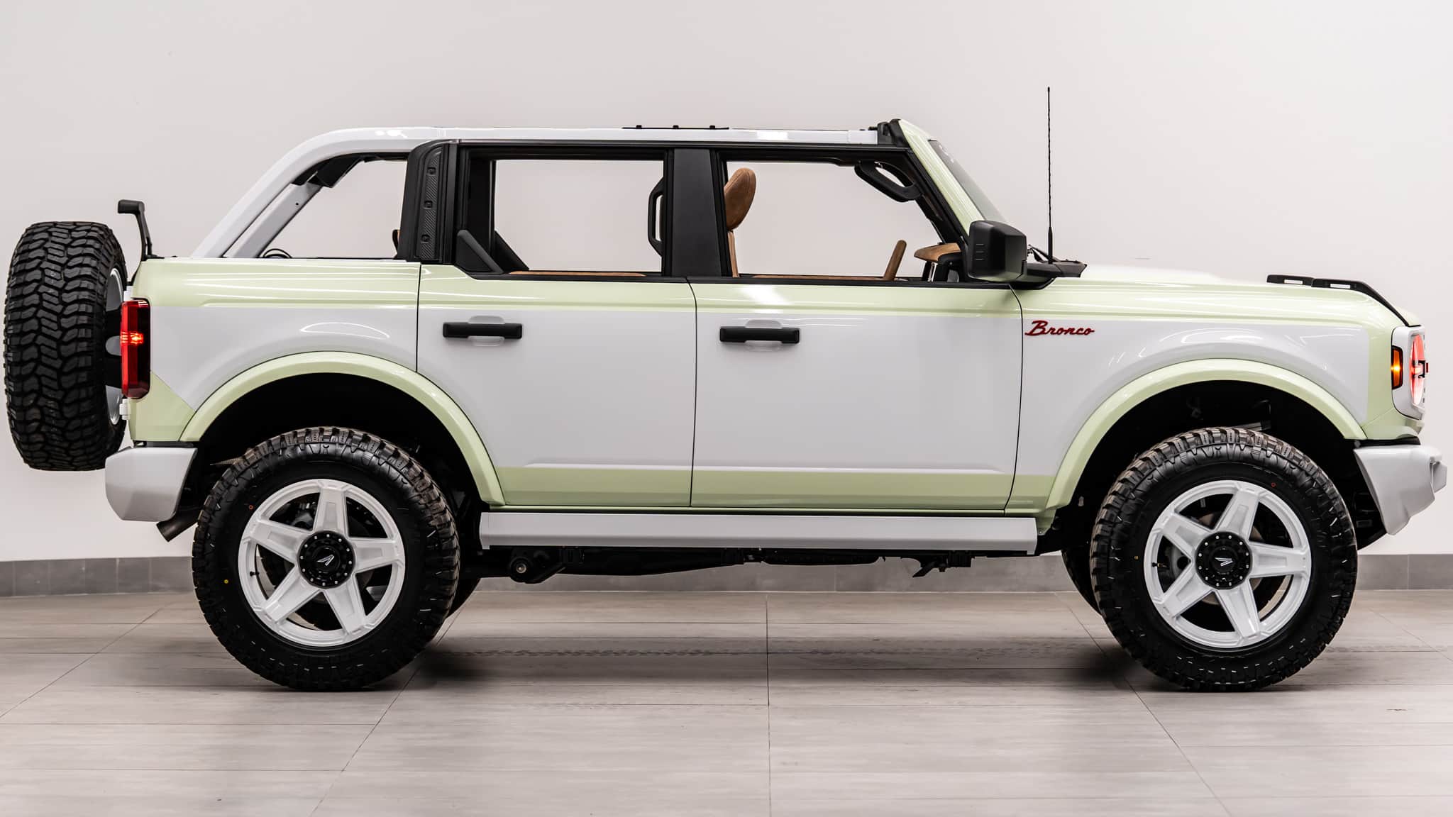2026 FORD BRONCO 4X4