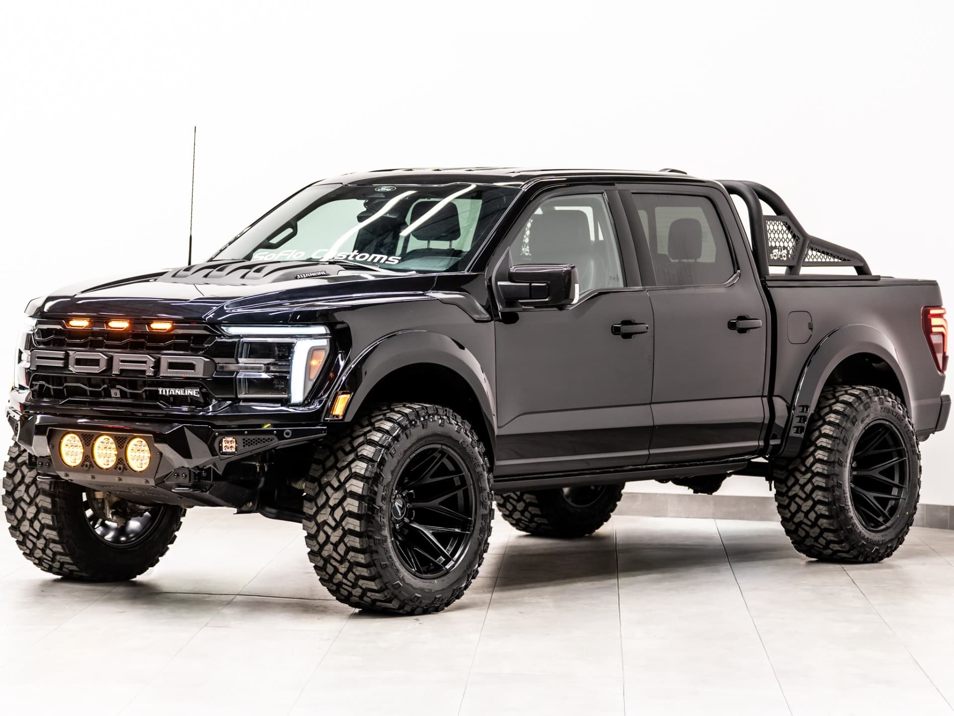 2025 FORD F-150 4X4 LARIAT