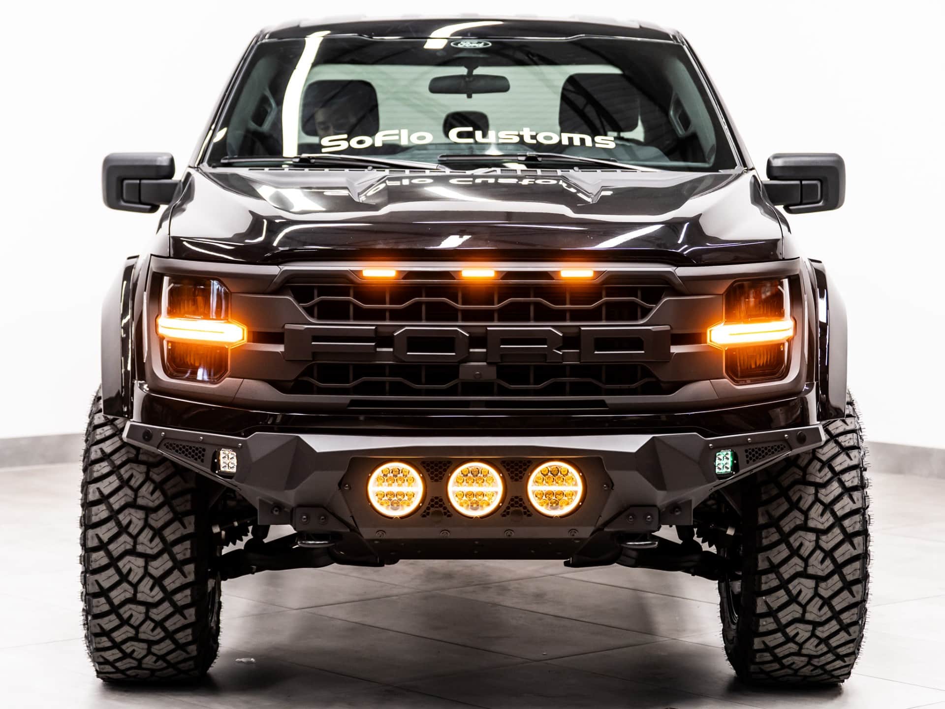 2025 FORD F-150 4X4