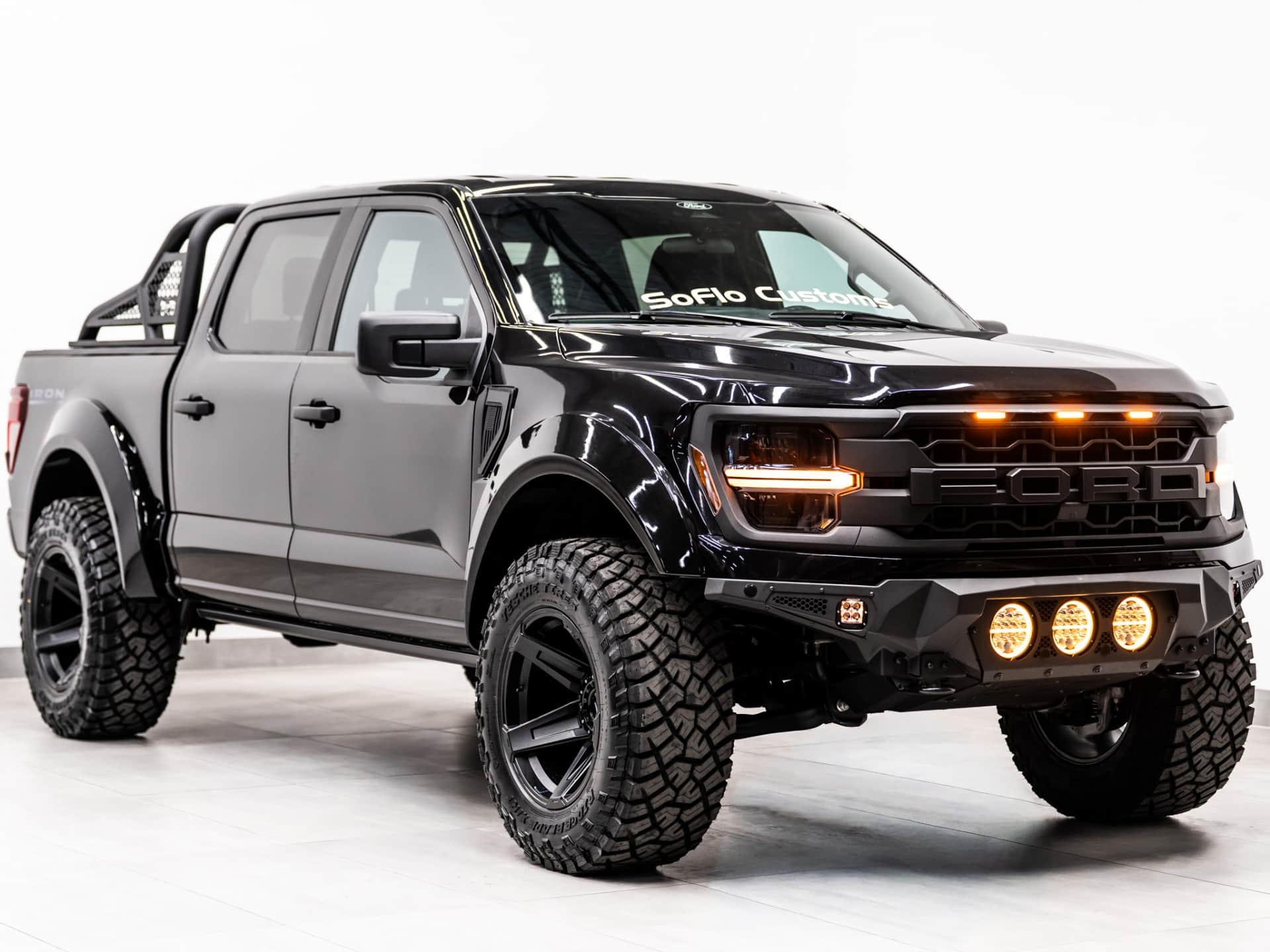 2025 FORD F-150 4X4