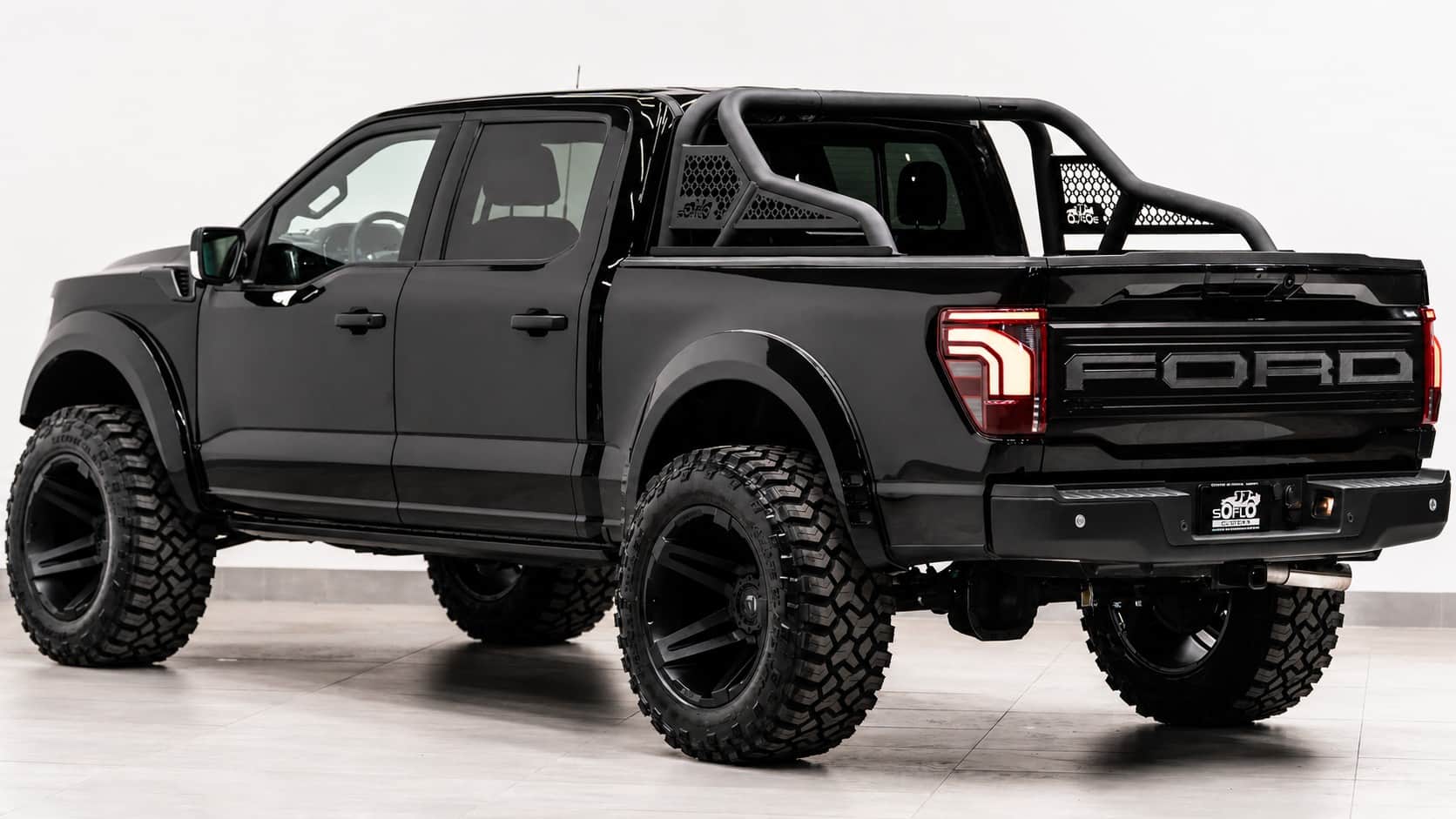 2024 FORD F-150 4X4 LARIAT
