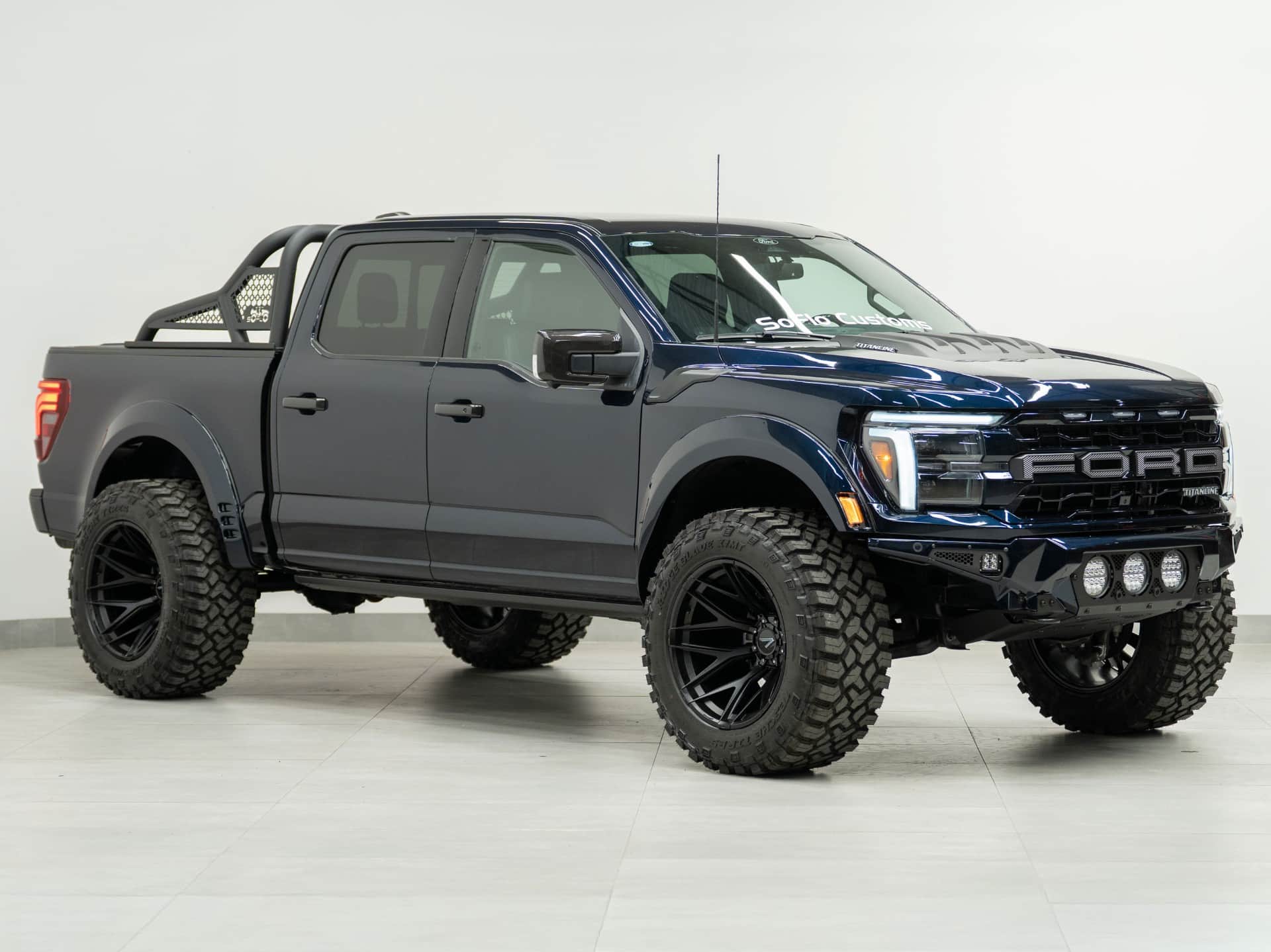 2025 FORD F-150 4X4 LARIAT