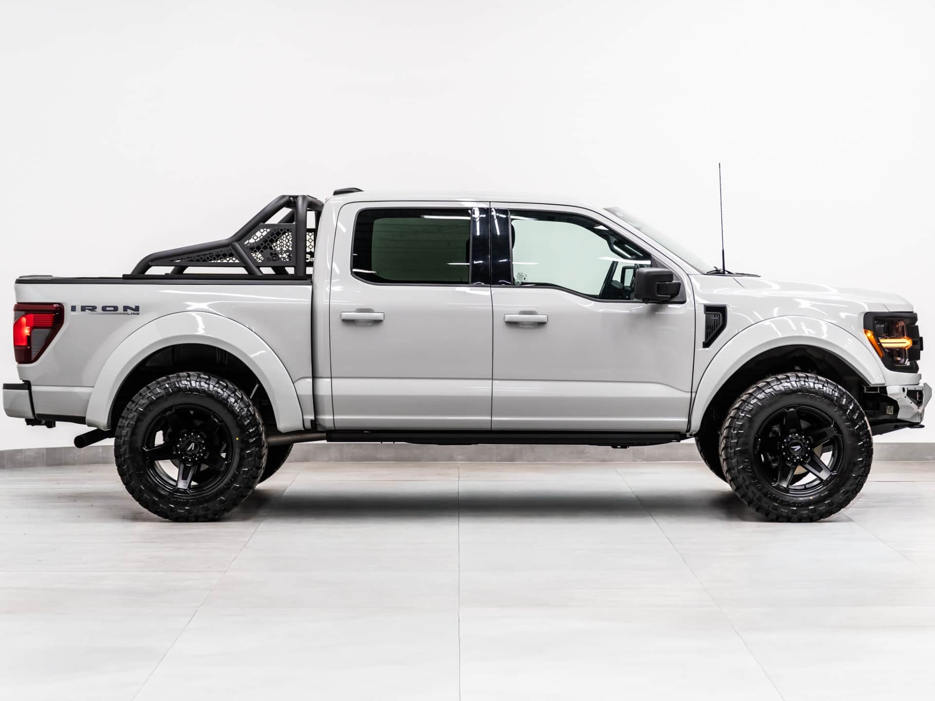 2024 FORD F-150 4X4