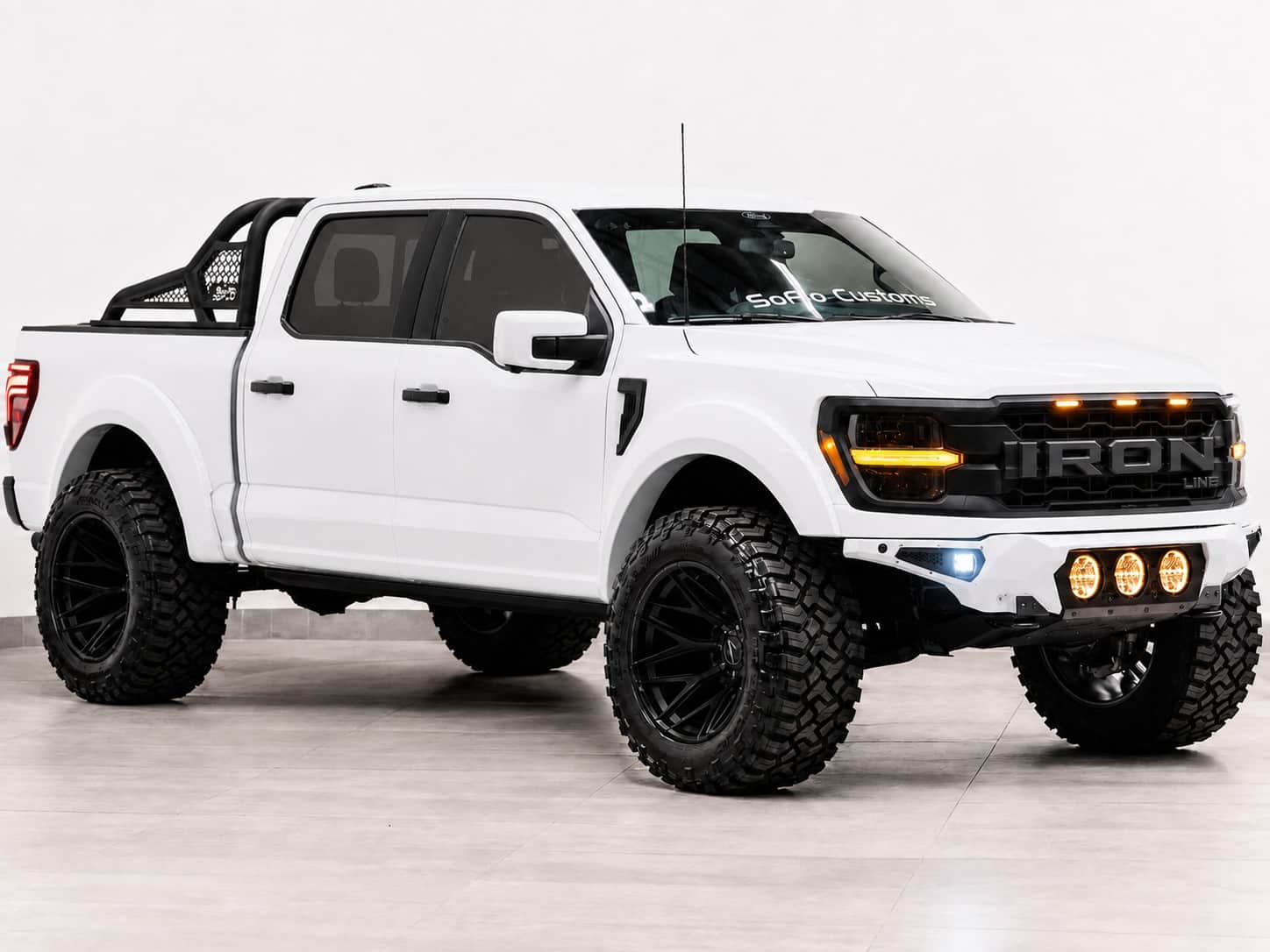 2025 FORD F-150 4X4