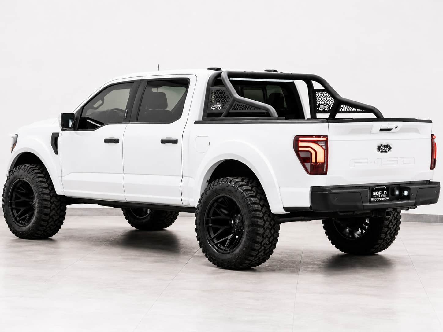 2025 FORD F-150 4X4