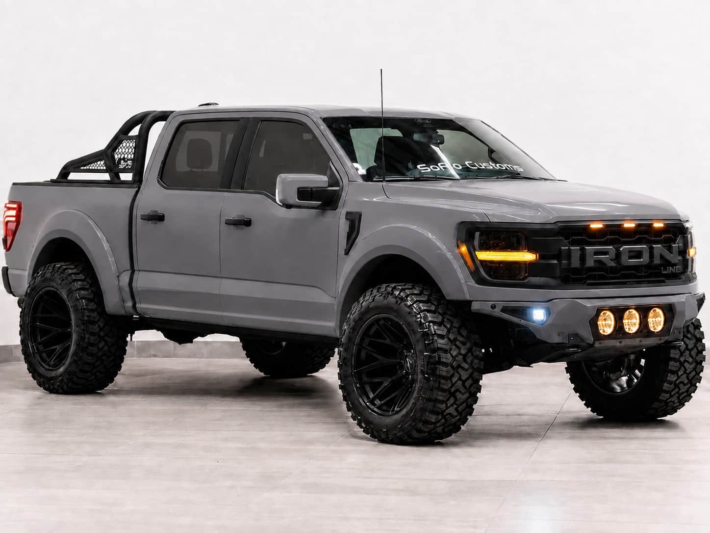 2025 FORD F-150 4X4