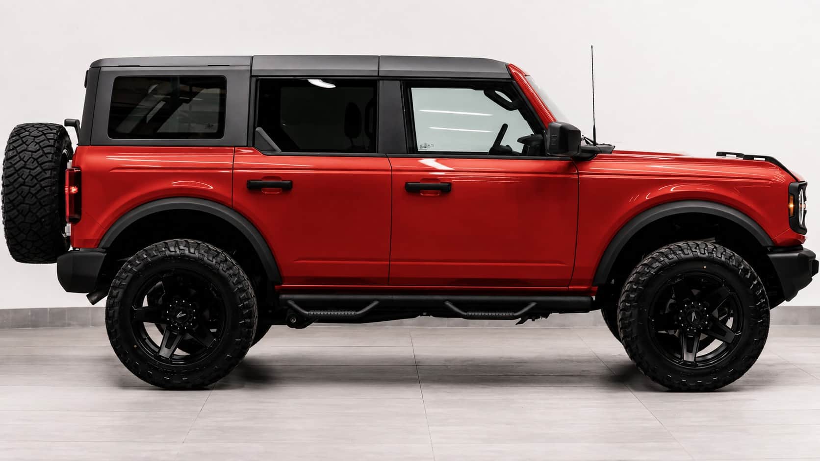 2024 FORD BRONCO 4X4