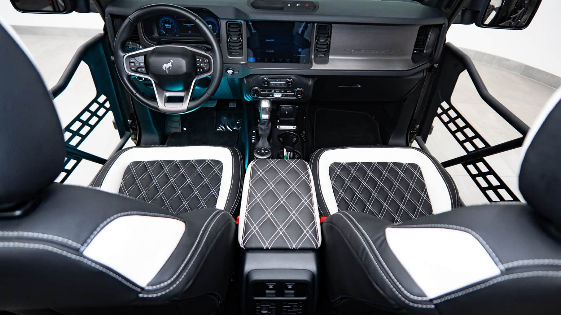 2025 FORD BRONCO 4X4
