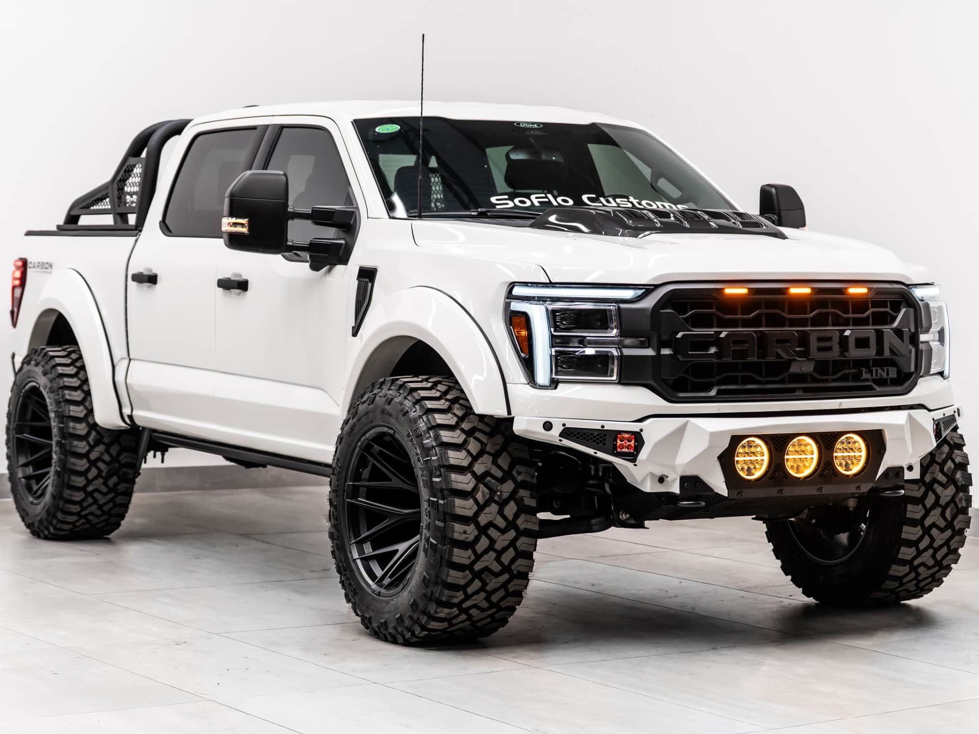 2025 FORD F-150 4X4 LARIAT
