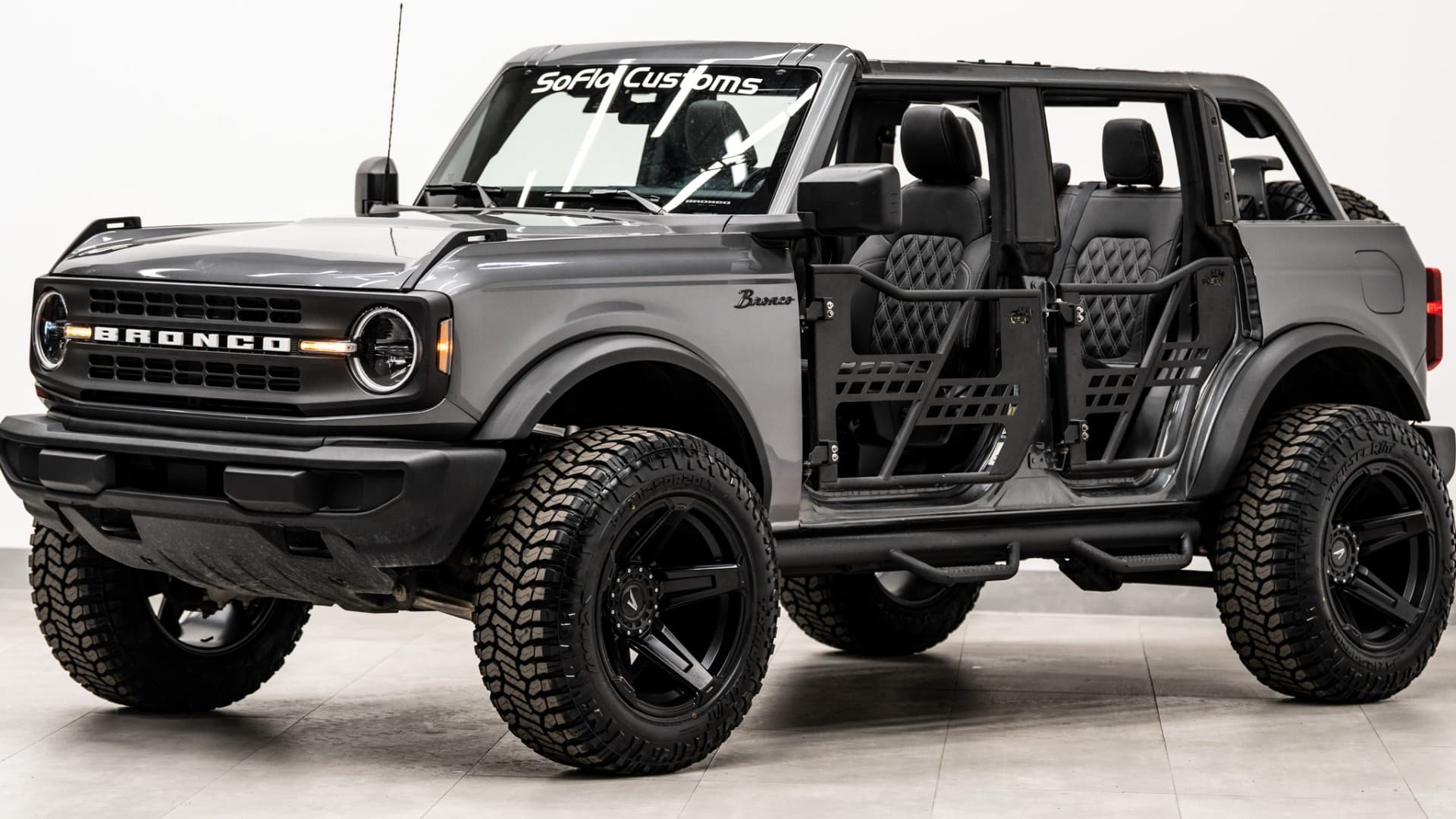2025 FORD BRONCO 4X4