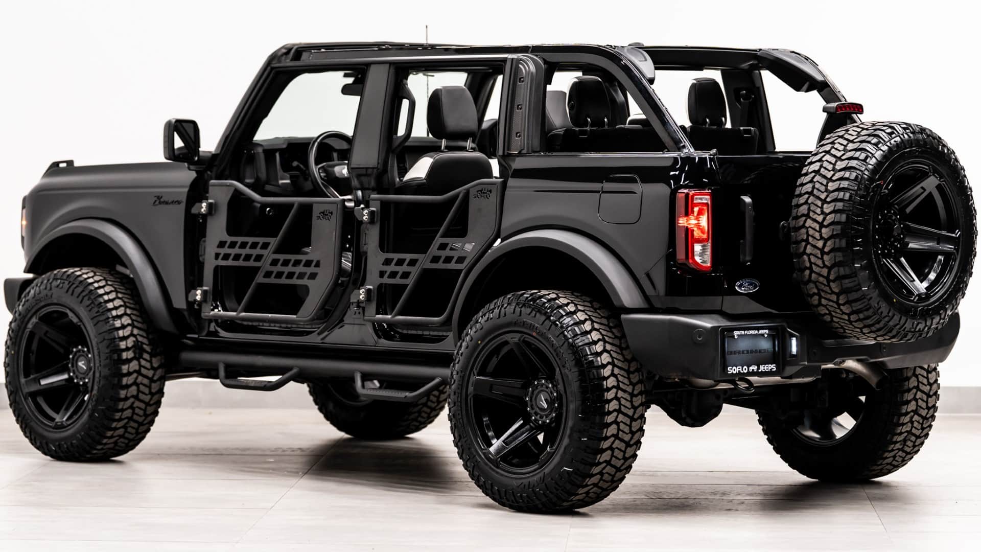2025 FORD BRONCO 4X4