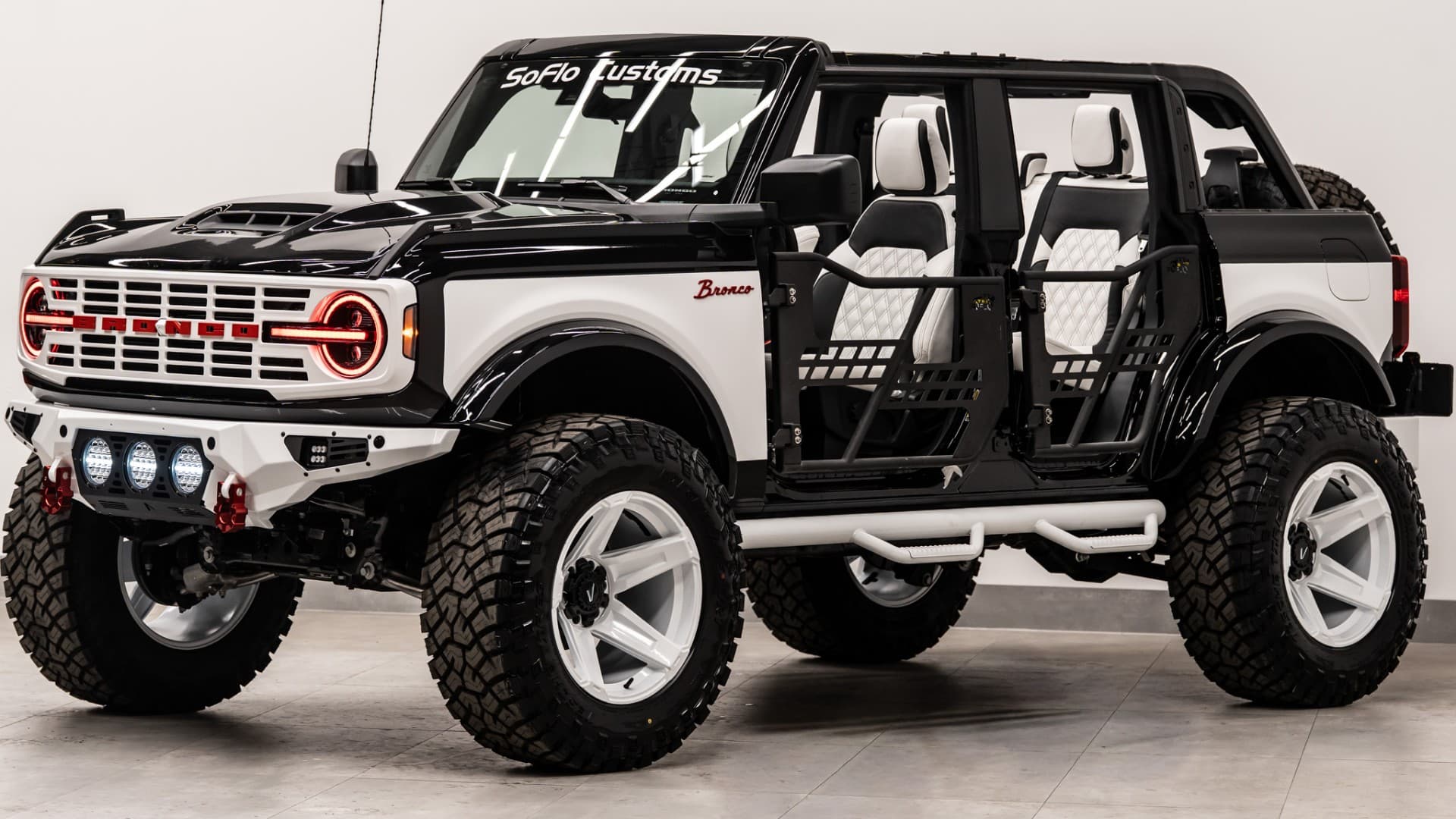 2026 FORD BRONCO 4X4