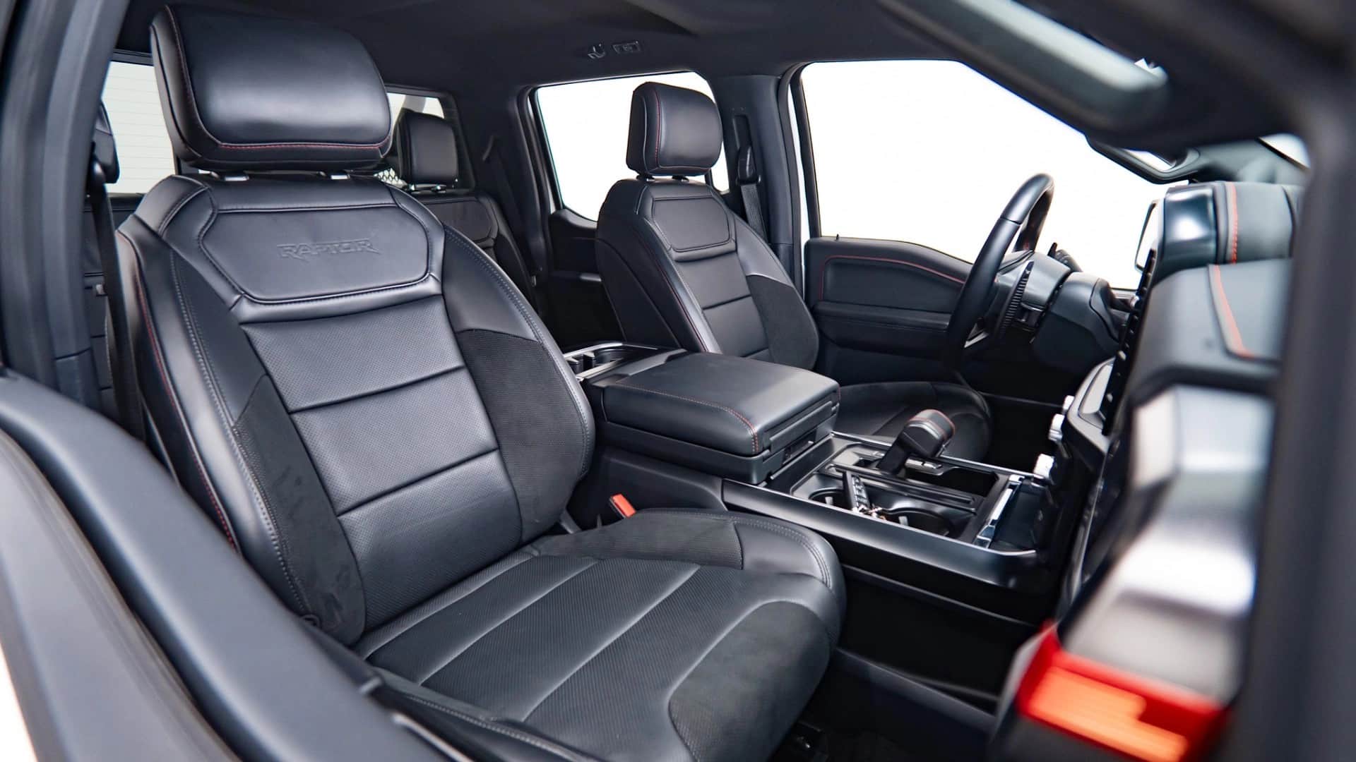 2025 FORD F-150 4X4