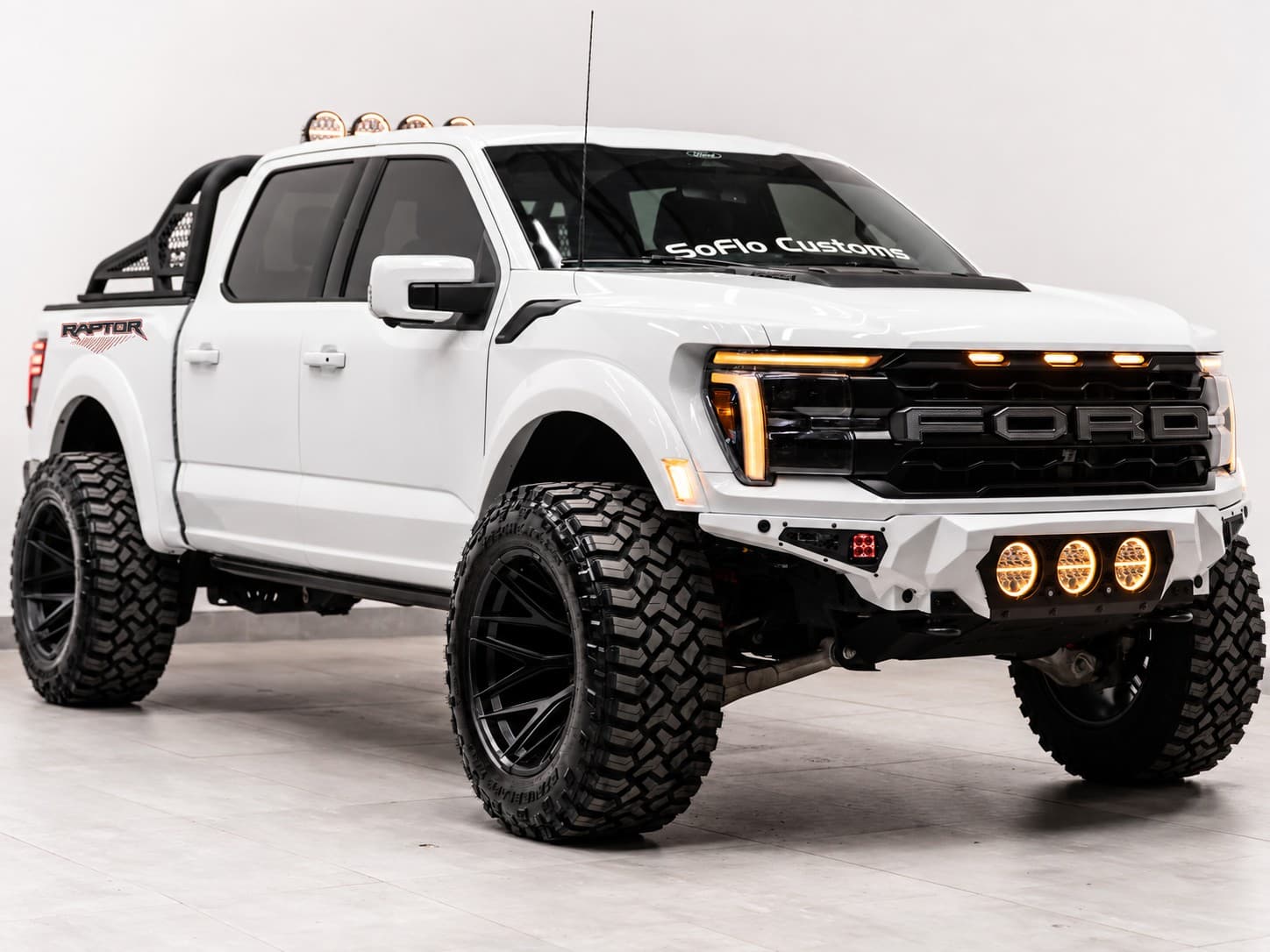 2025 FORD F-150 4X4