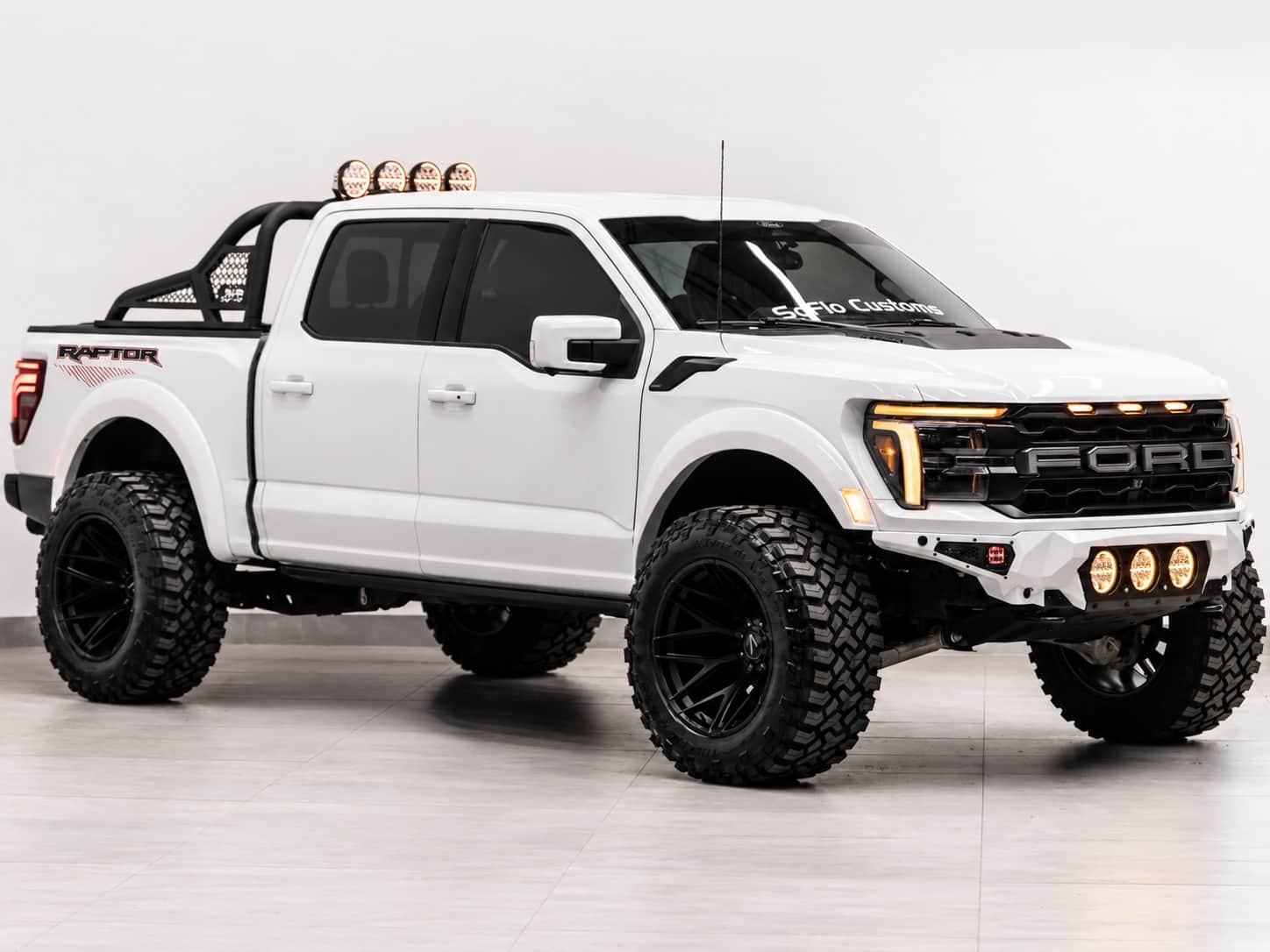 2025 FORD F-150 4X4