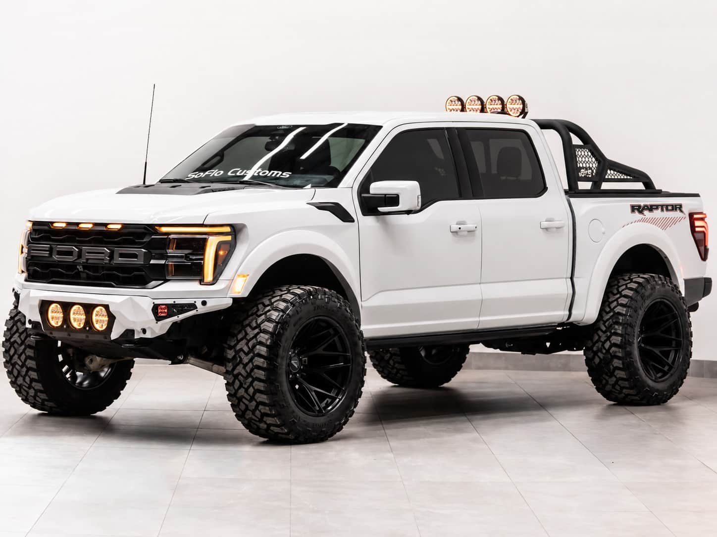 2025 FORD F-150 4X4