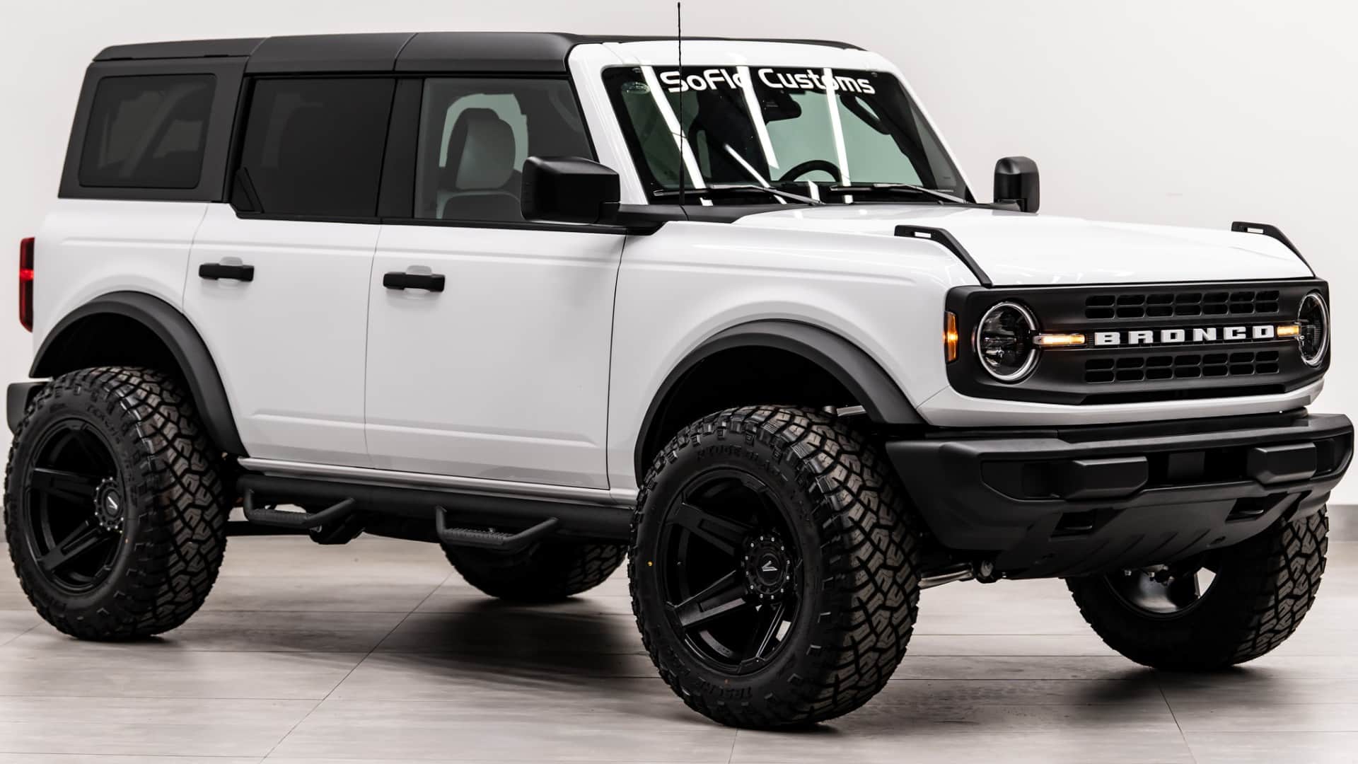 2024 FORD BRONCO 4X4