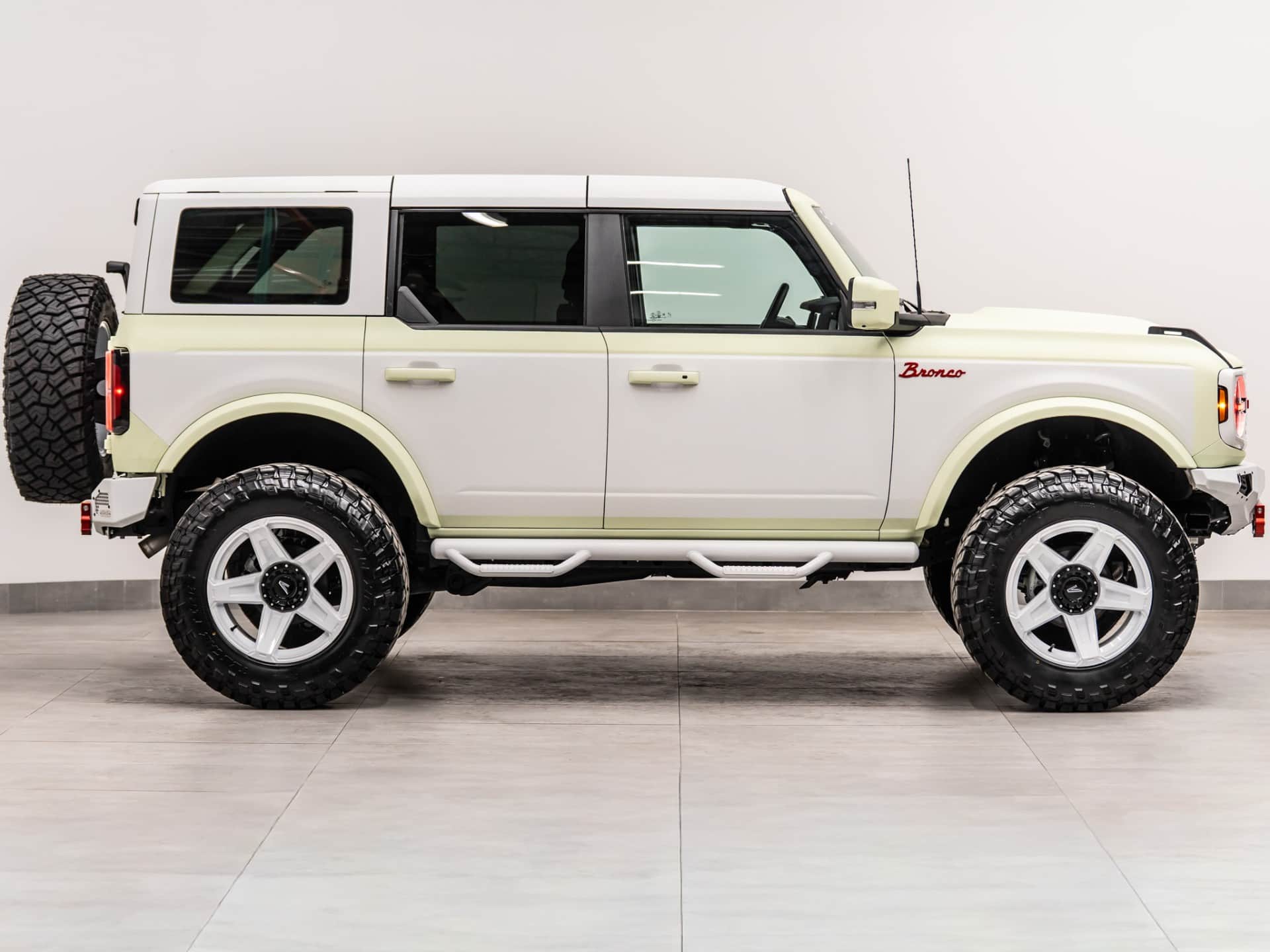 2026 FORD BRONCO 4X4