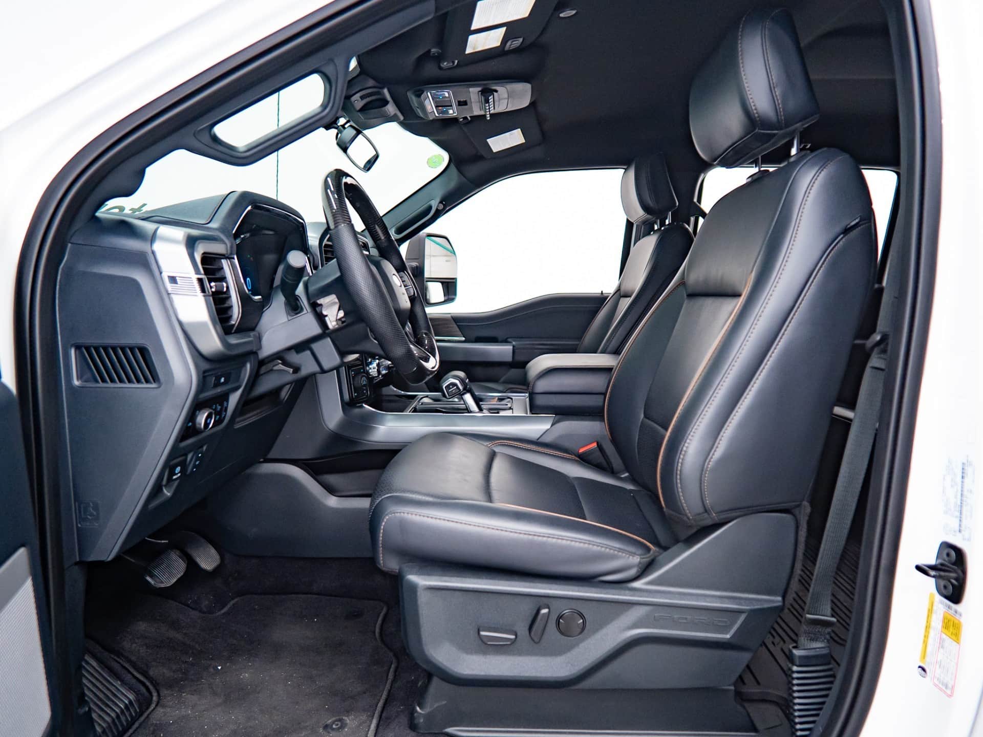 2025 FORD F-150 4X4