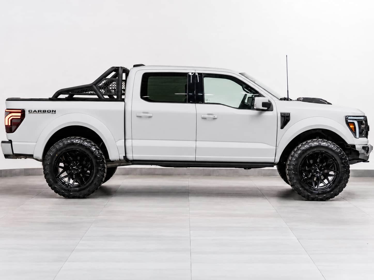 2025 FORD F-150 4X4