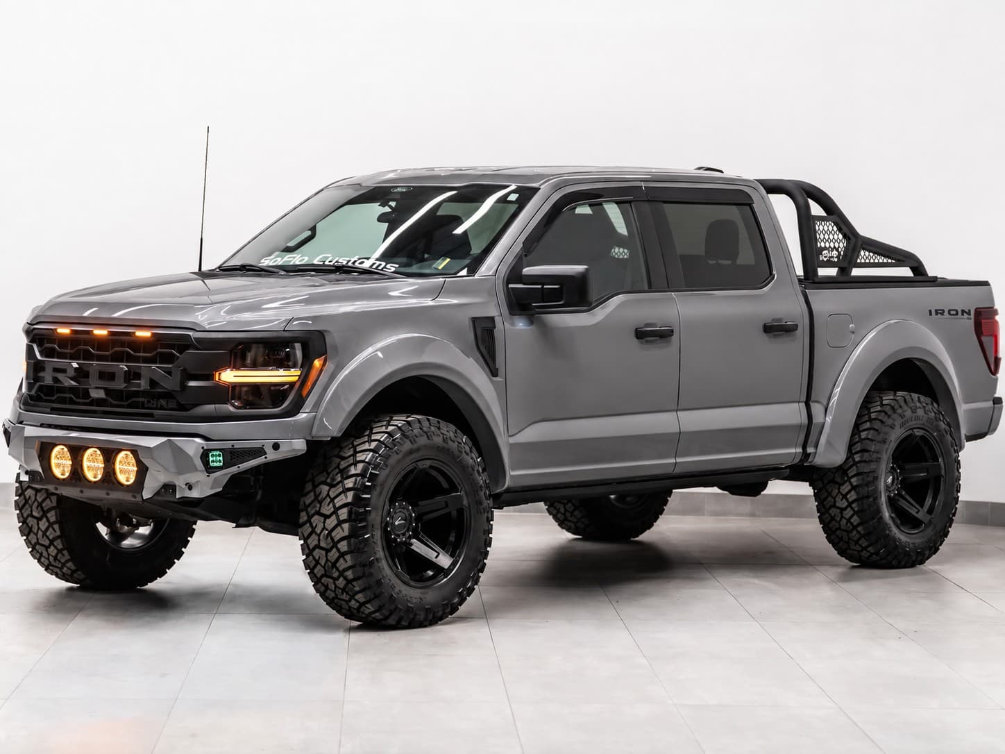 2025 FORD F-150 4X4