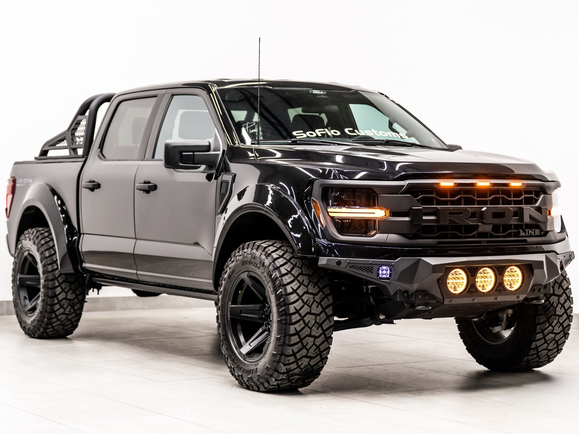 2025 FORD F-150 4X4
