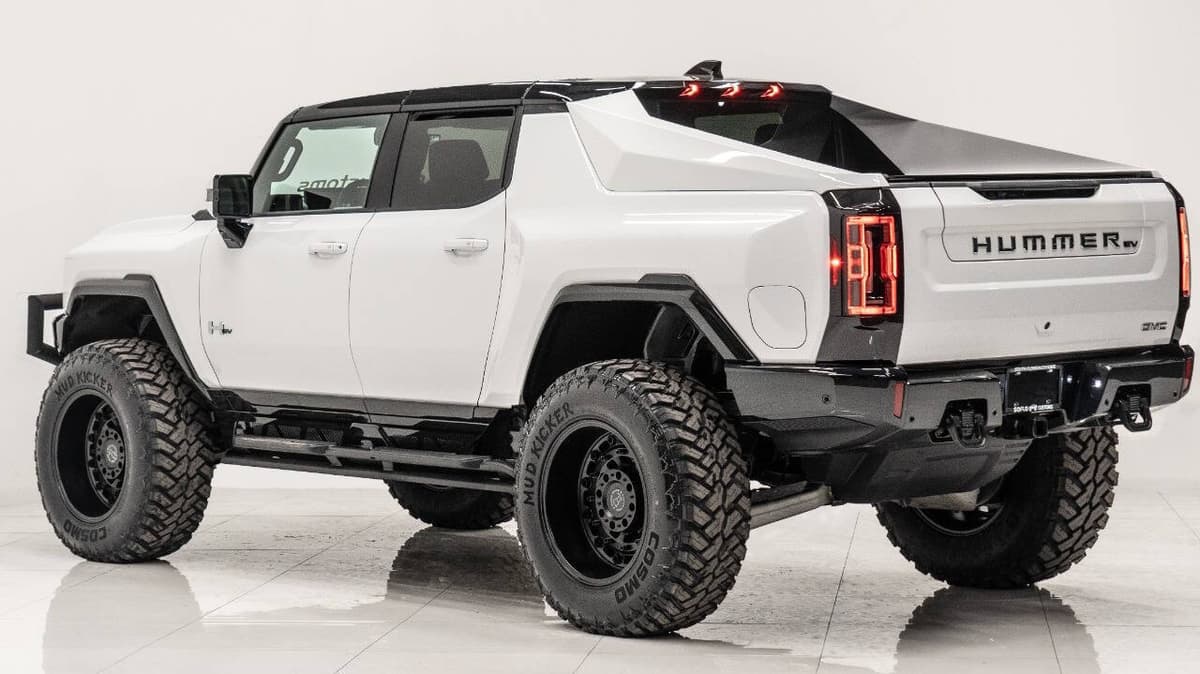 Custom Lifted 2022 GMC HUMMER EV - Soflo Customs