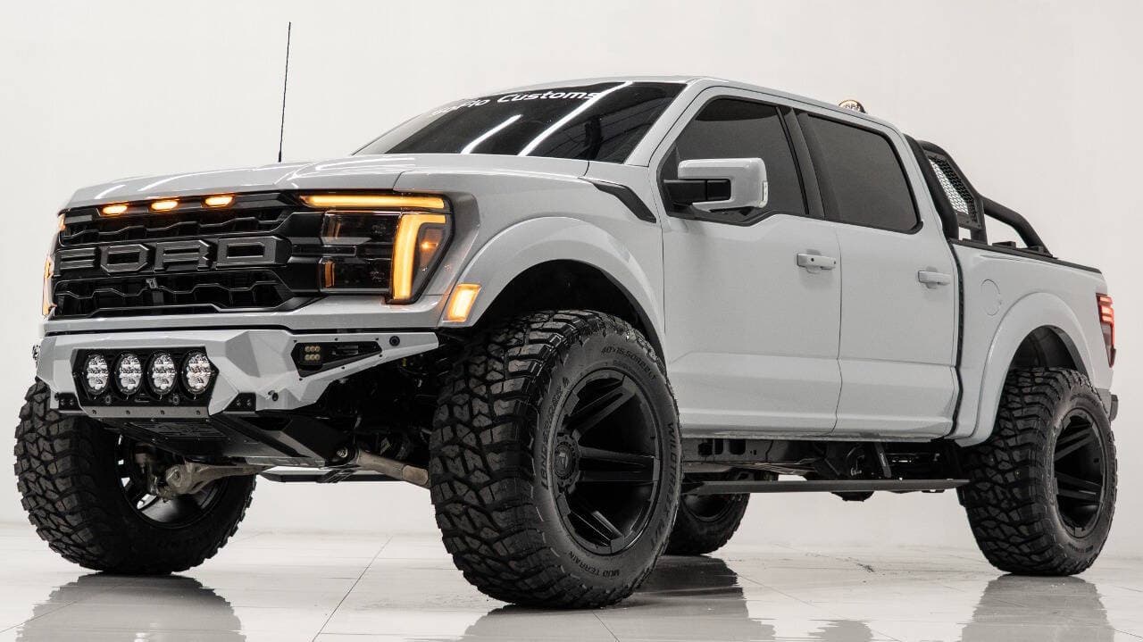 2025 Ford F-150 in Gray, photo 3 of 5