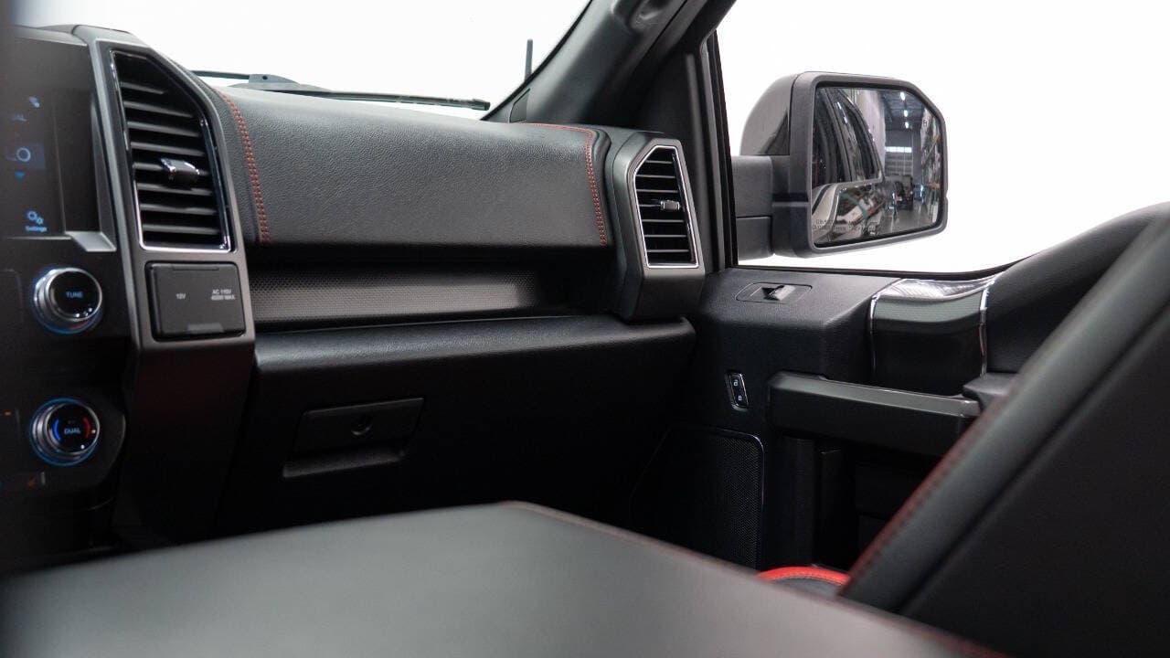 2017 Ford F-150 in Black, photo 36 of 45