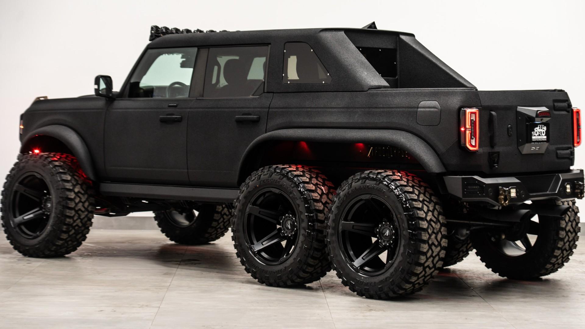2022 APOCALYPSE DARK HORSE in Black, photo 10 of 52