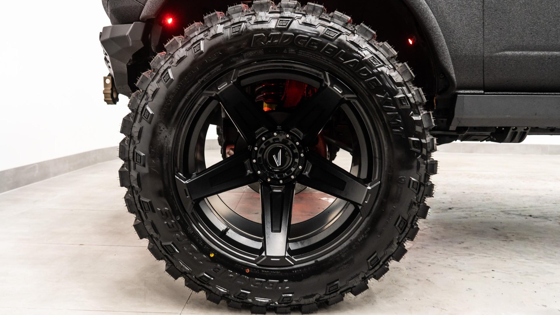 2022 APOCALYPSE DARK HORSE in Black, photo 17 of 52