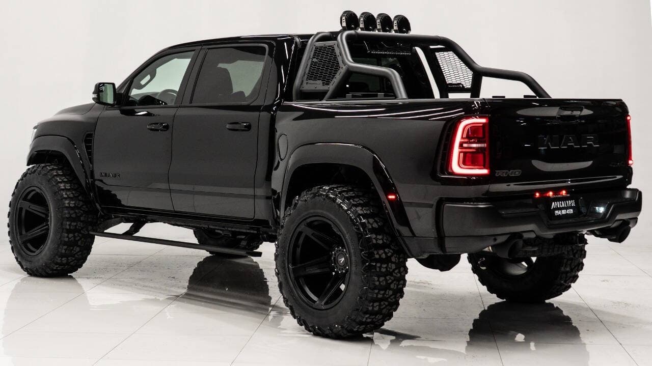 2025 RAM 1500 in Black, photo 10 of 60