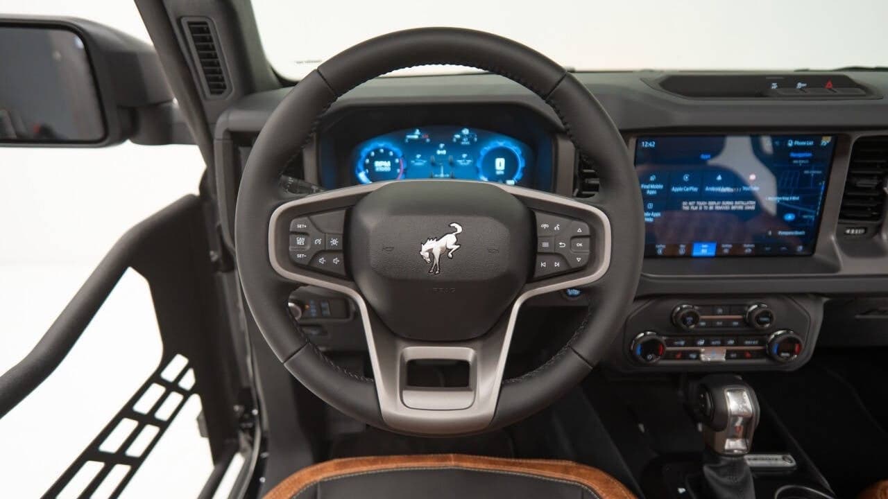 2025 FORD BRONCO 4X4 in Black, photo 31 of 57