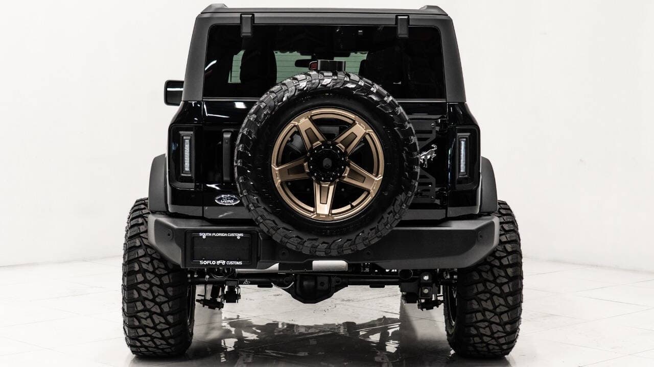 2025 FORD BRONCO 4X4 in Black, photo 23 of 57