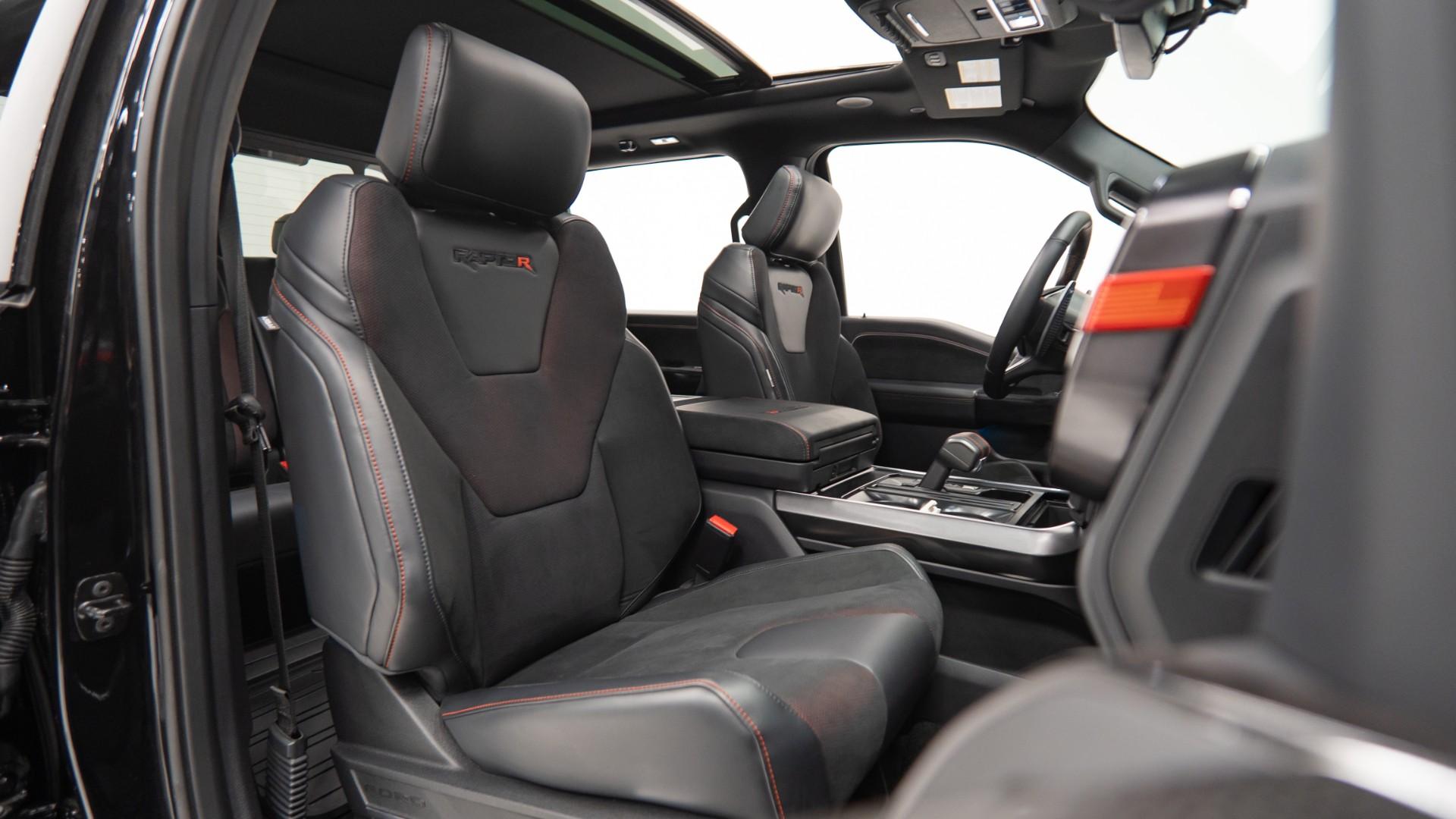2024 FORD F-150 in Black, photo 31 of 40