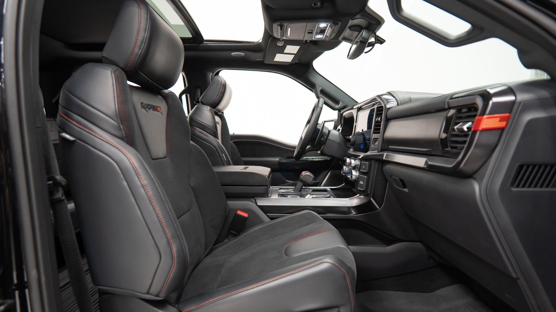2024 FORD F-150 in Black, photo 34 of 40