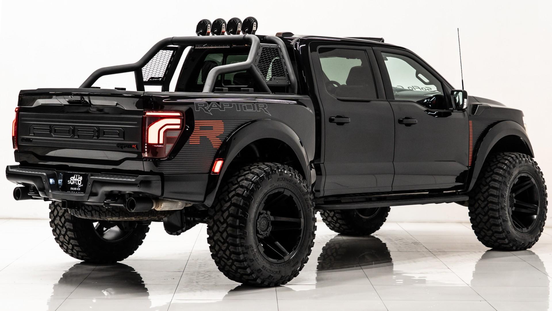 2024 FORD F-150 in Black, photo 2 of 5
