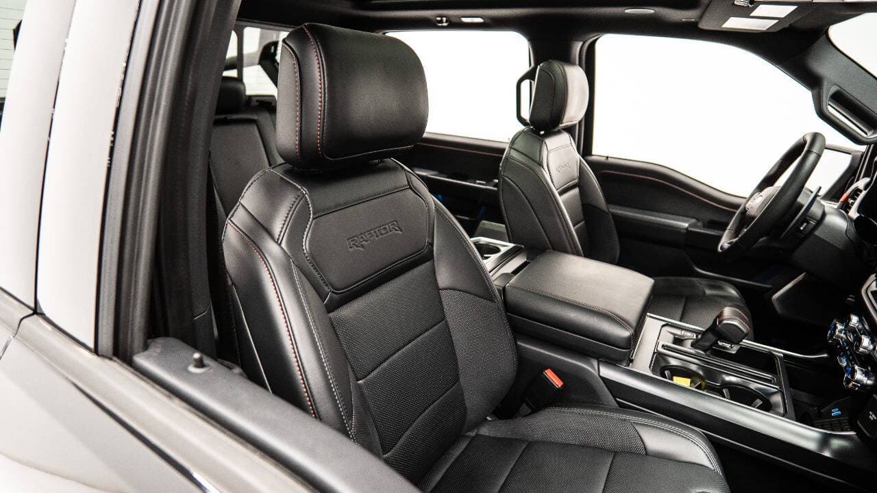 2024 FORD F-150 in Black, photo 8 of 12