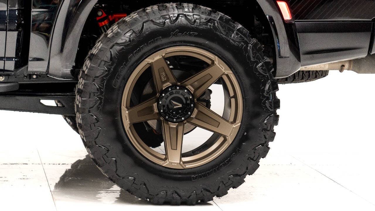 2024 FORD F-150 in Black, photo 11 of 12