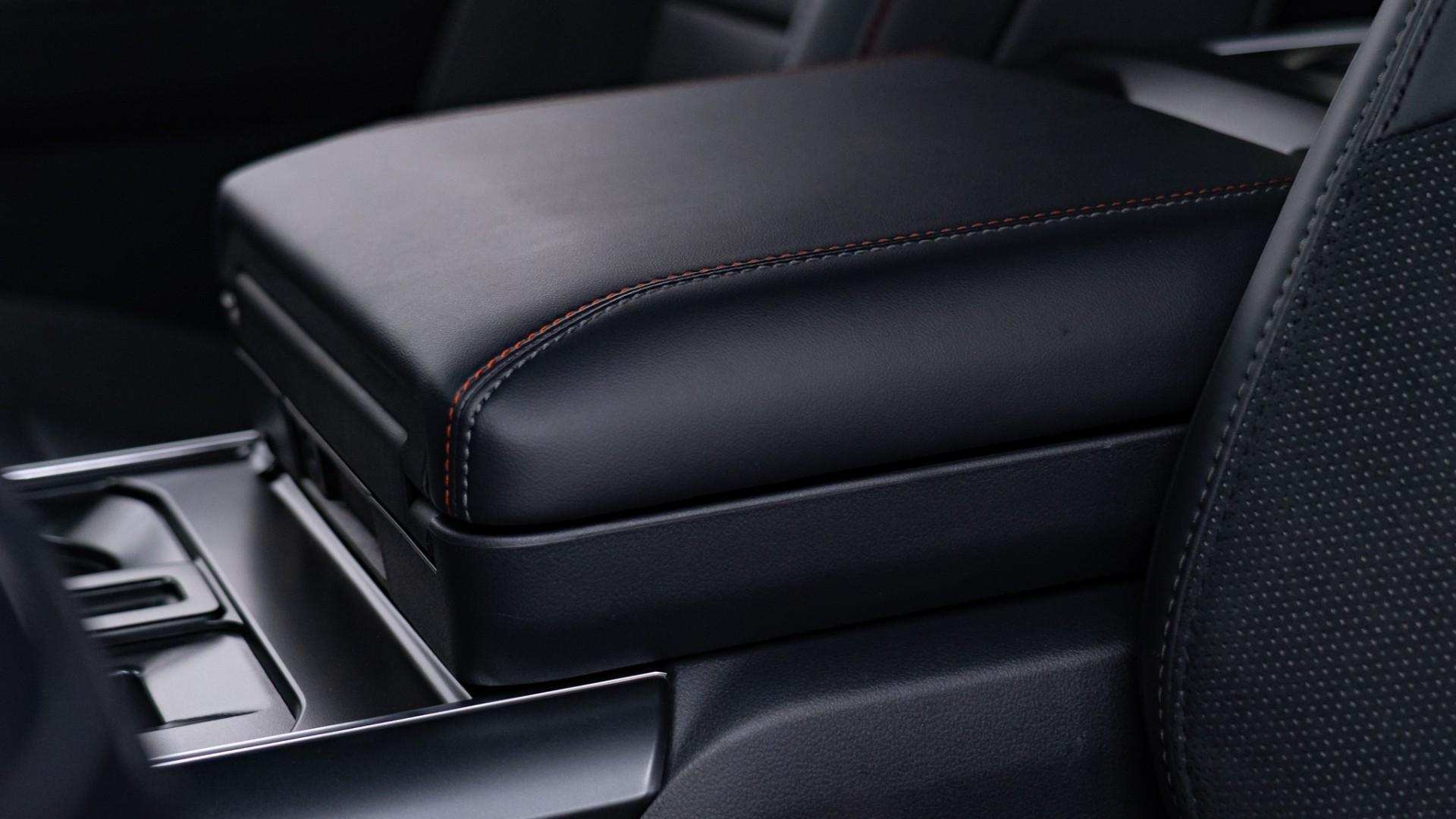 2025 FORD F-150 in Black, photo 25 of 43
