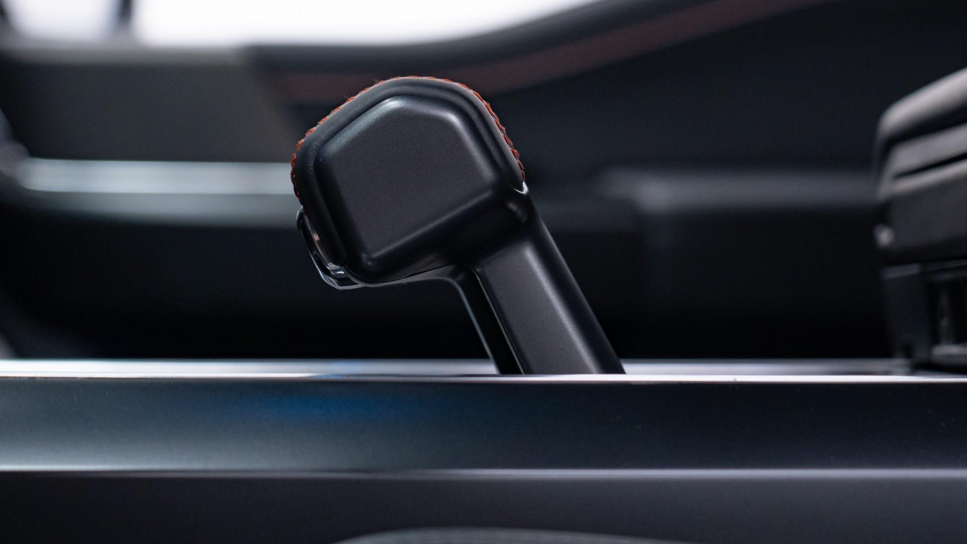 2025 FORD F-150 in Black, photo 26 of 43