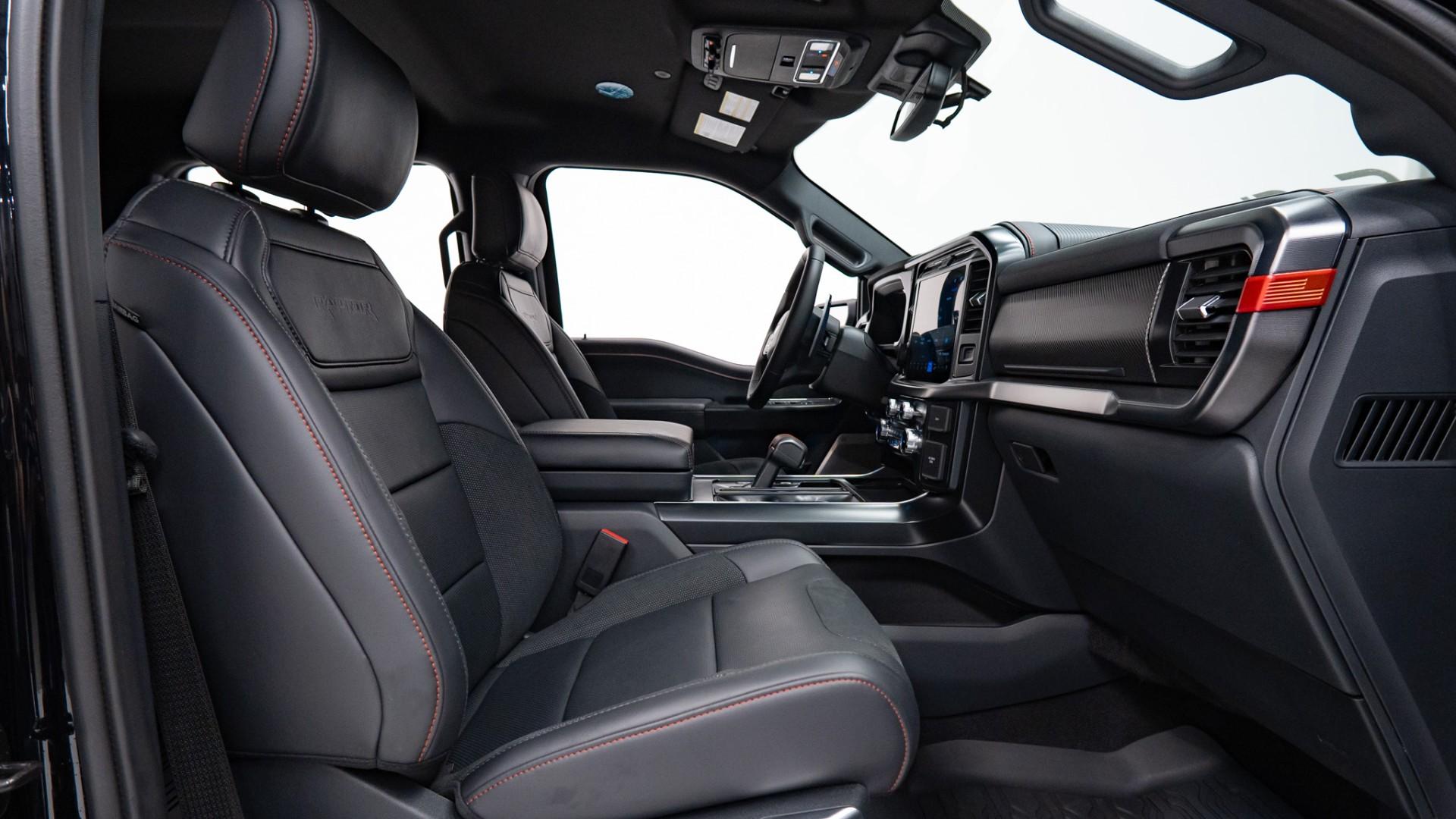 2025 FORD F-150 in Black, photo 32 of 43