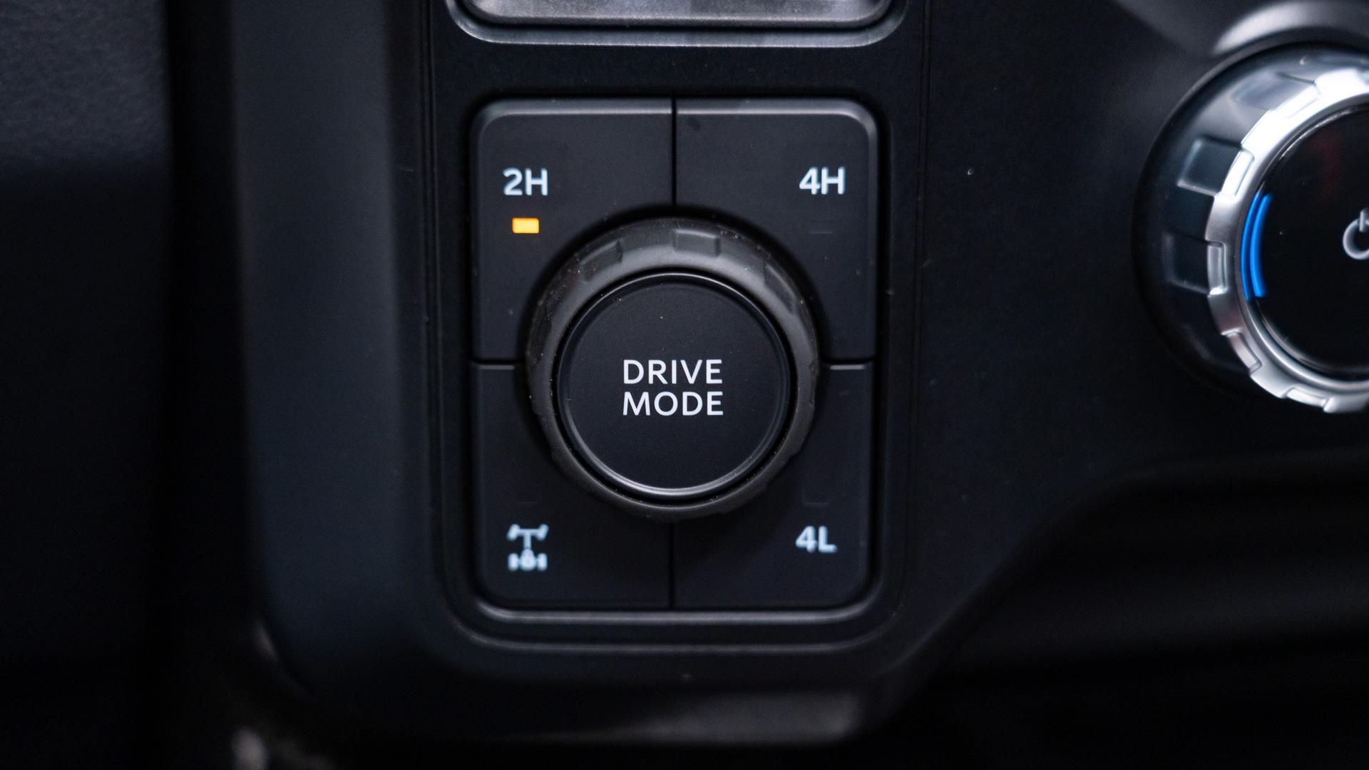 2024 FORD SUPER DUTY F-250 SRW in Black, photo 58 of 60