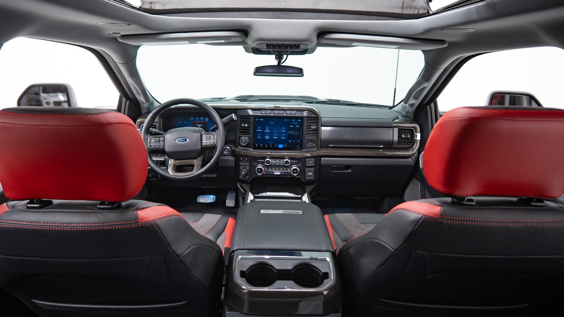2024 FORD SUPER DUTY F-250 SRW in Black, photo 31 of 60